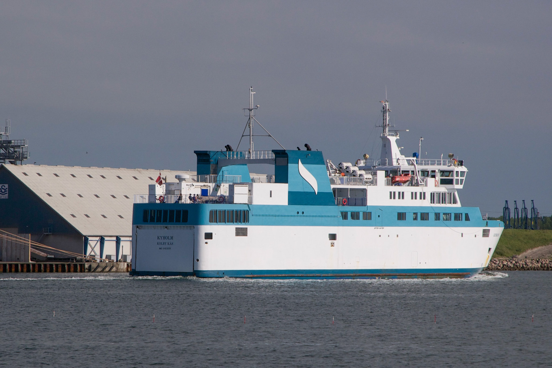 Kyholm anløper Kalundborg (DK)
