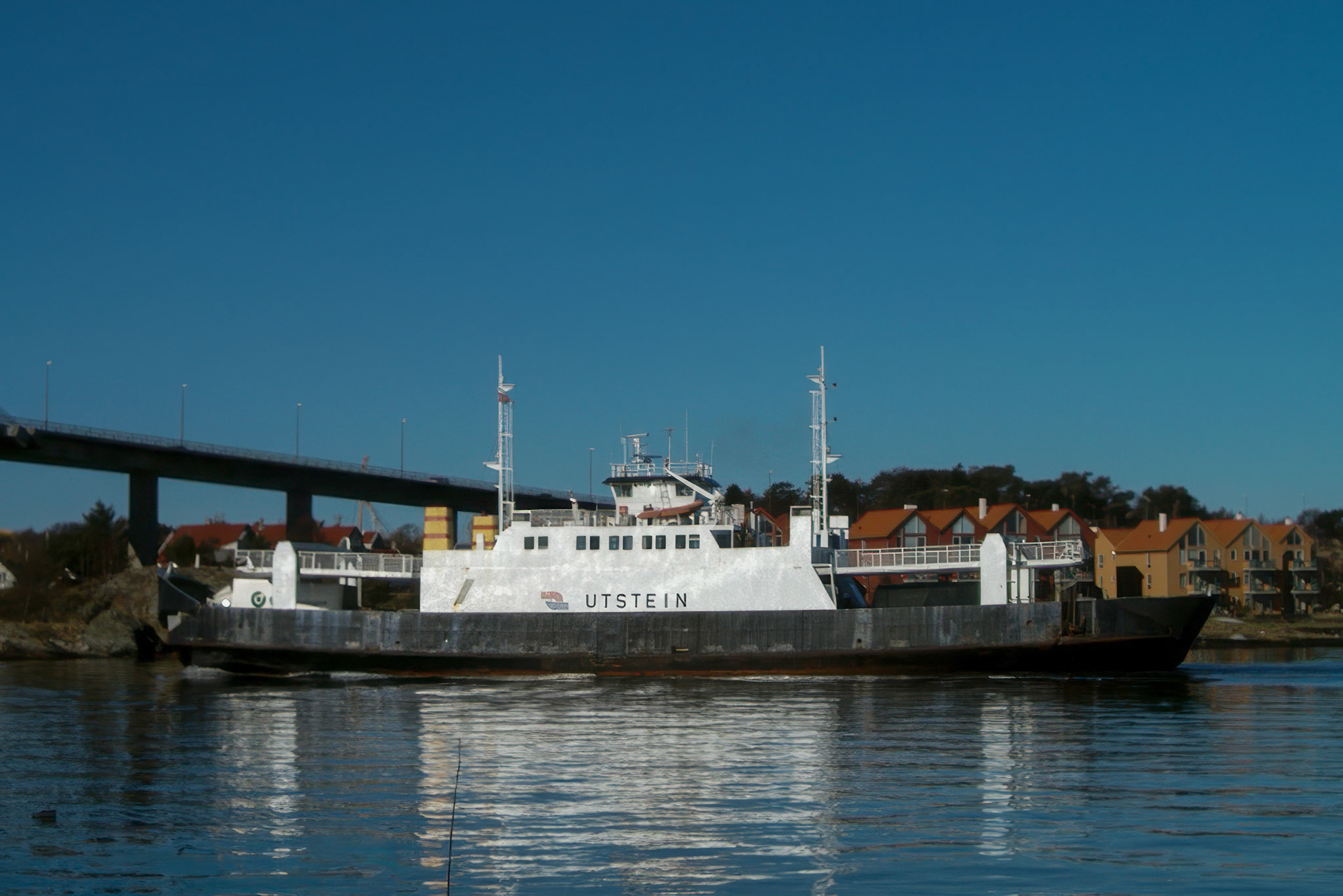 Utstein i Tau-sambandet