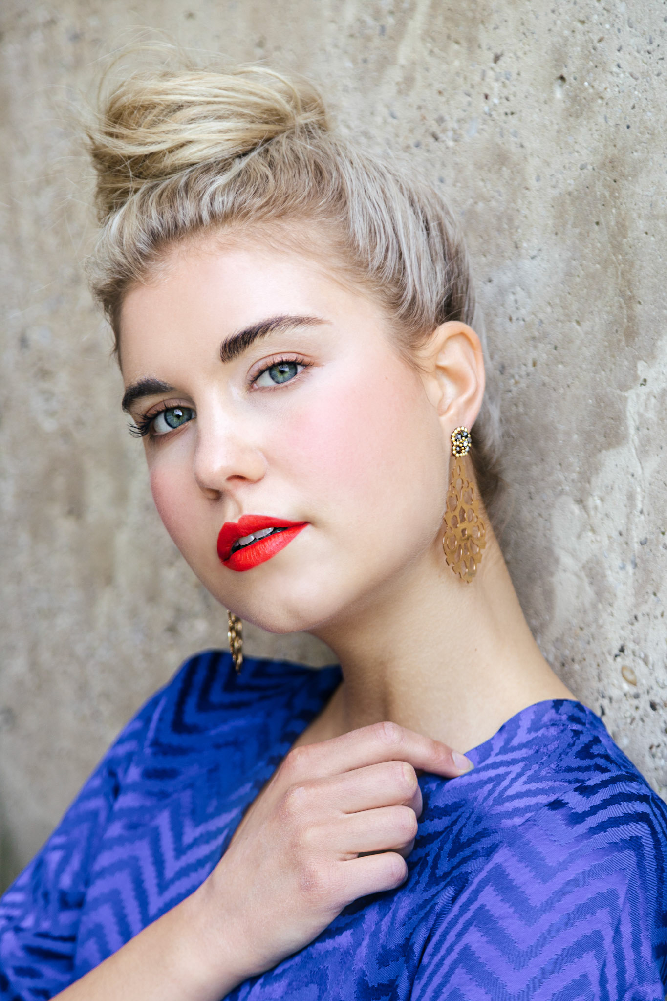 Photographer: Valerie Voithofer

Model: Isabel Lainer

Agency stellamodels

Hair6MakeUp Susi Kirchberger