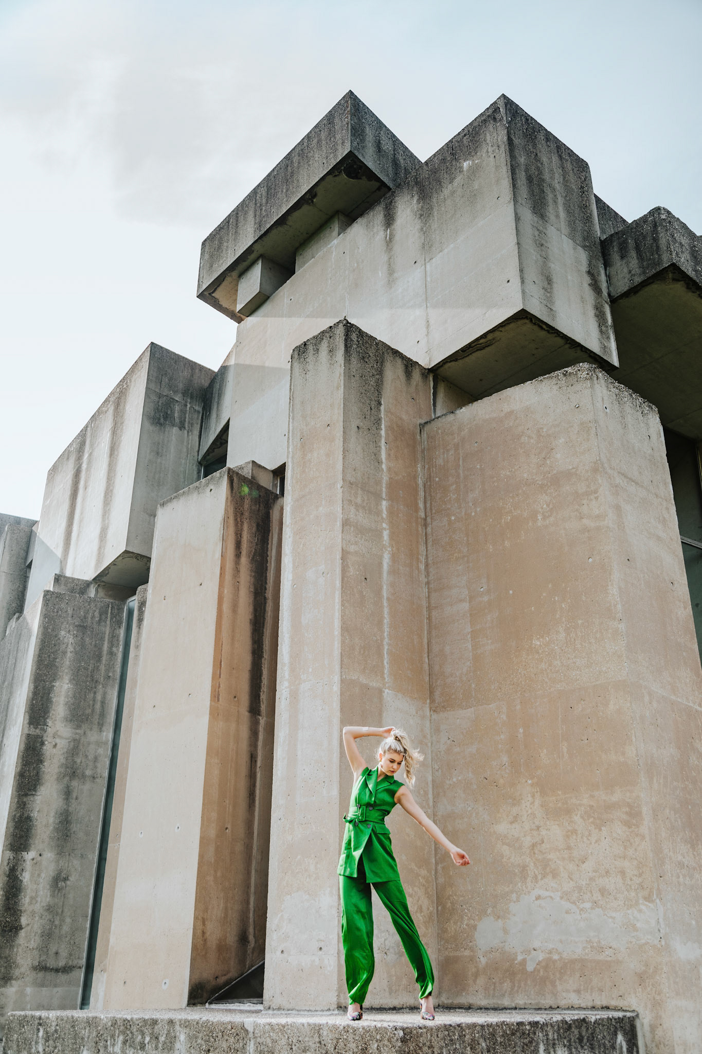 Photographer: Valerie Voithofer

Model: Isabel Lainer

Agency stellamodels

Hair6MakeUp Susi Kirchberger