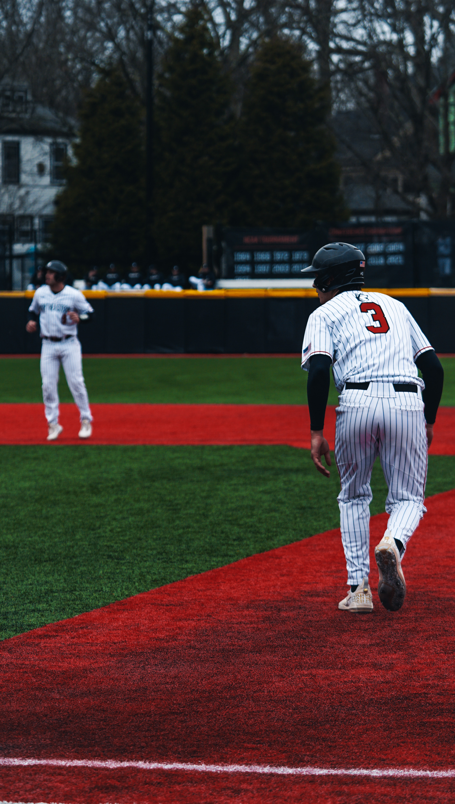 #3 Jack Thorbahn prepares to run to second base.