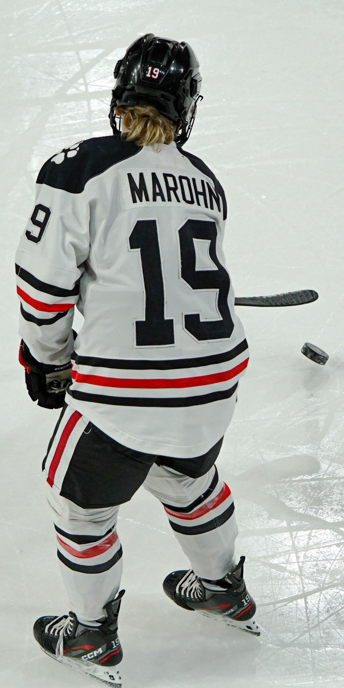 #19 Abbey Marohn takes the puck.