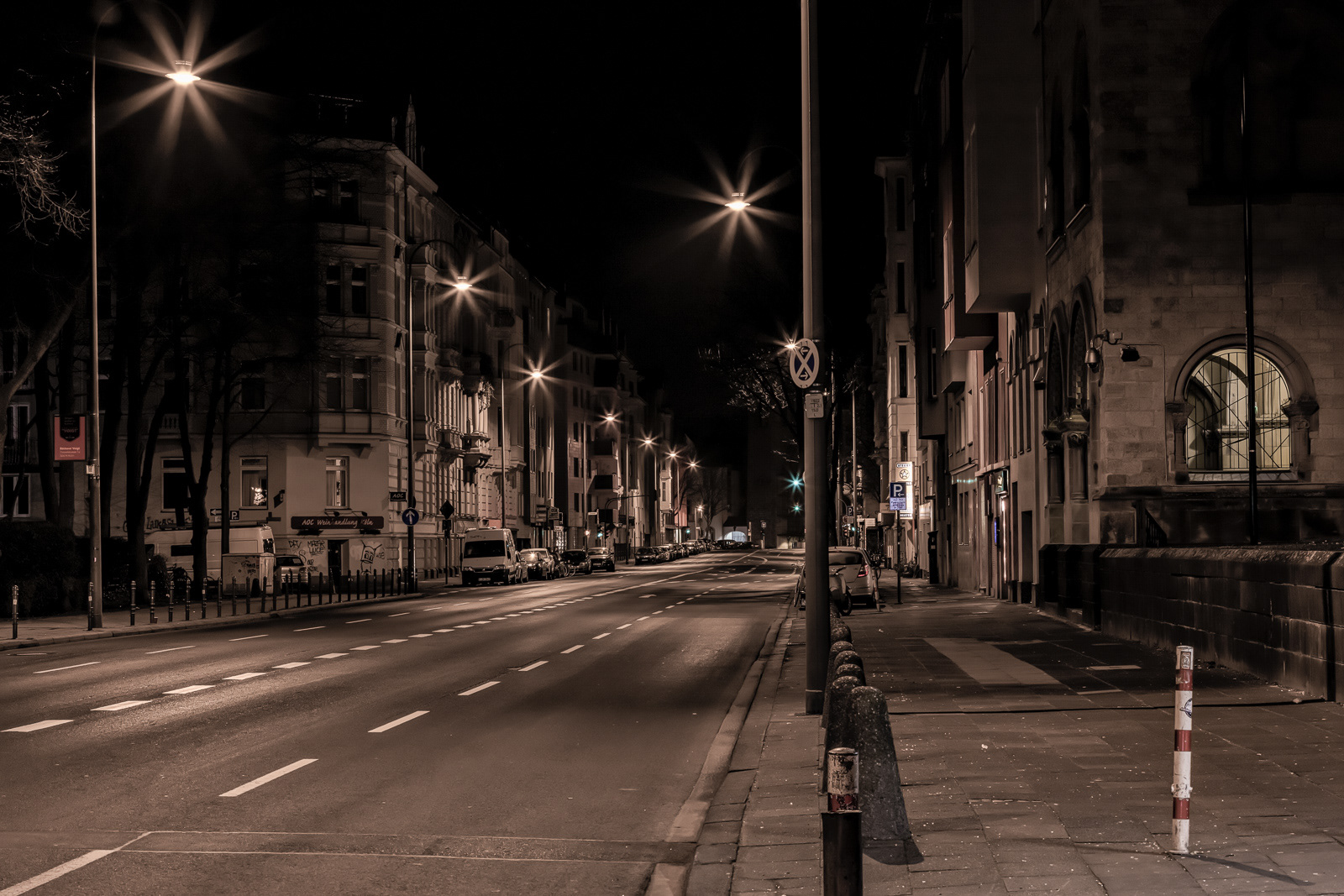 Roonstraße, aufgenommen Ecke Beethovenstraße, Blick Richtung Moltkestraße