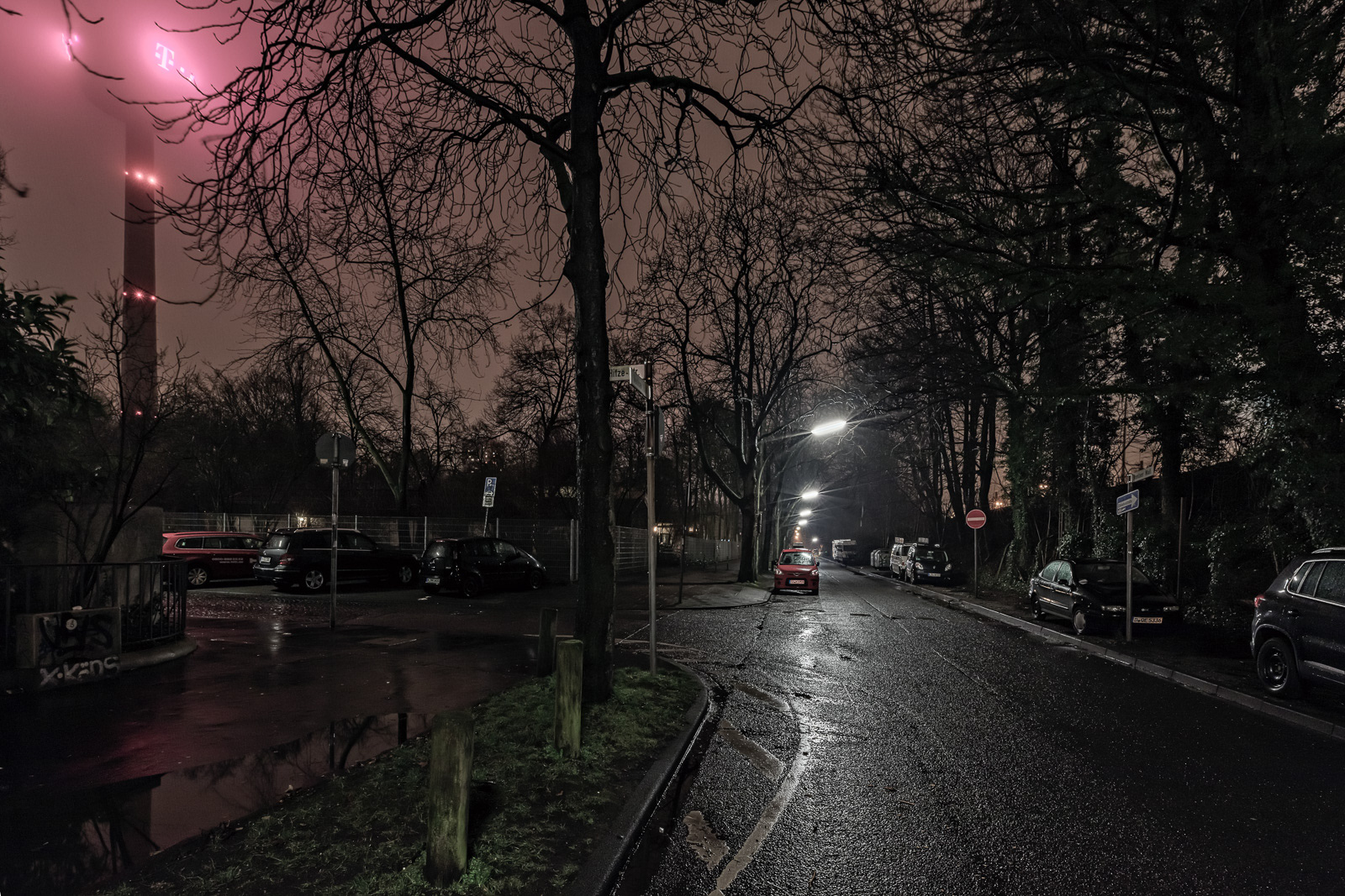 Venloer Wall, aufgenommen Höhe Franz-Hitze-Straße, Blick Richtung Subbelrather Straße