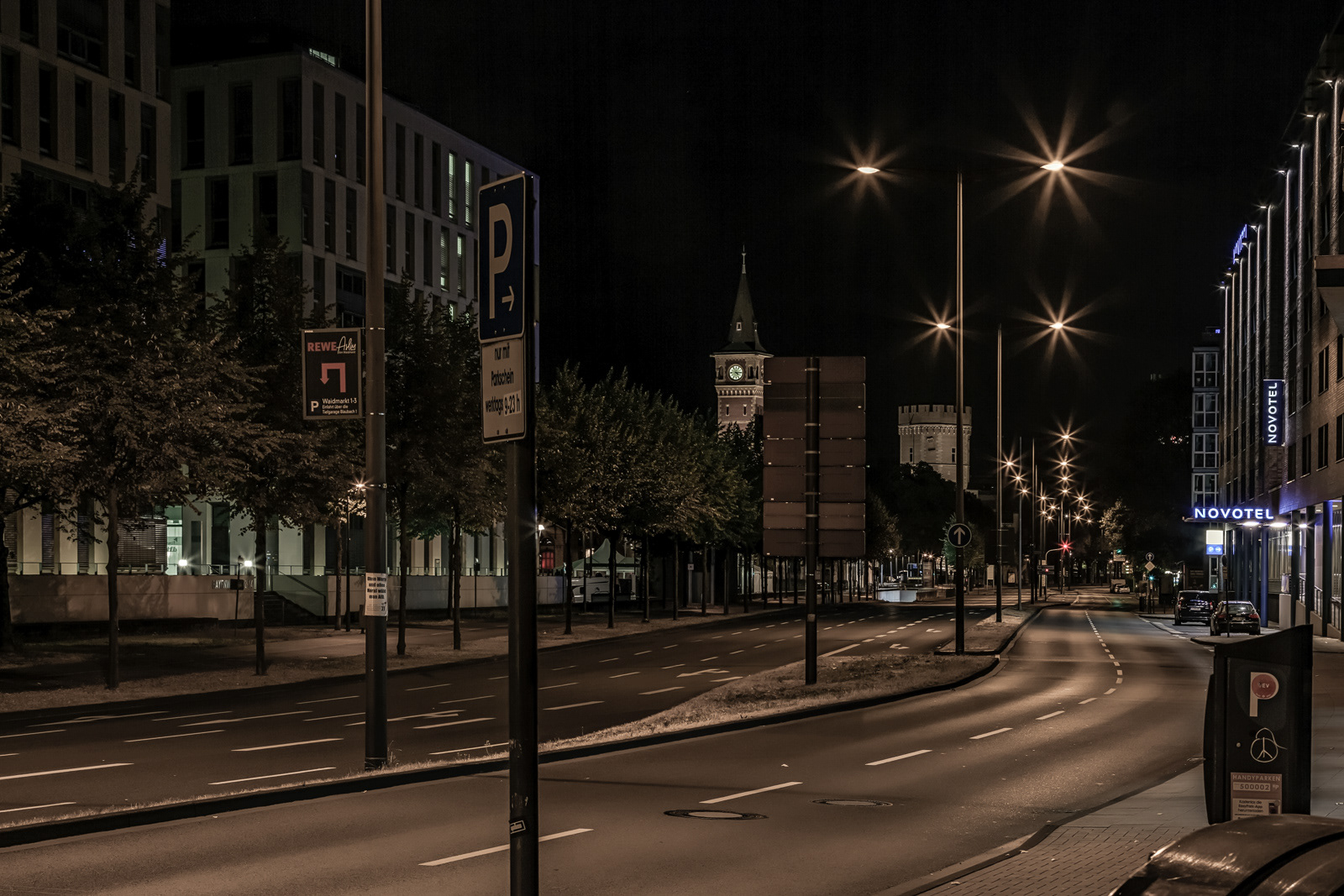 Bayenstraße, aufgenommen Höhe Seyengasse, Blick Richtung Elisabeth-Treskow-Platz