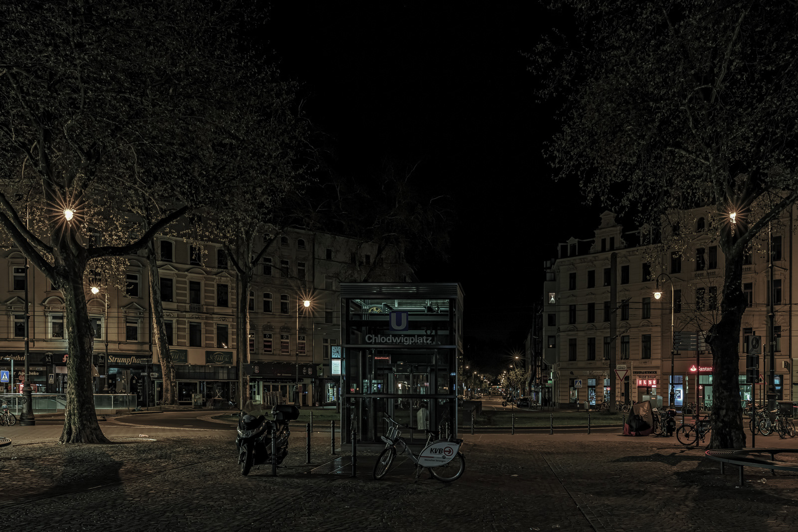 Chlodwigplatz, aufgenommen aus Richtung Severinstorburg, Blick Richtung Bonner Straße
