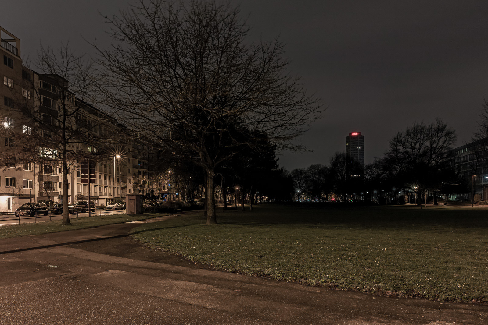 Theodor-Heuss-Ring, aufgenommen Ecke Konrad-Adenauer-Ufer, Blick Richtung Ebertplatz