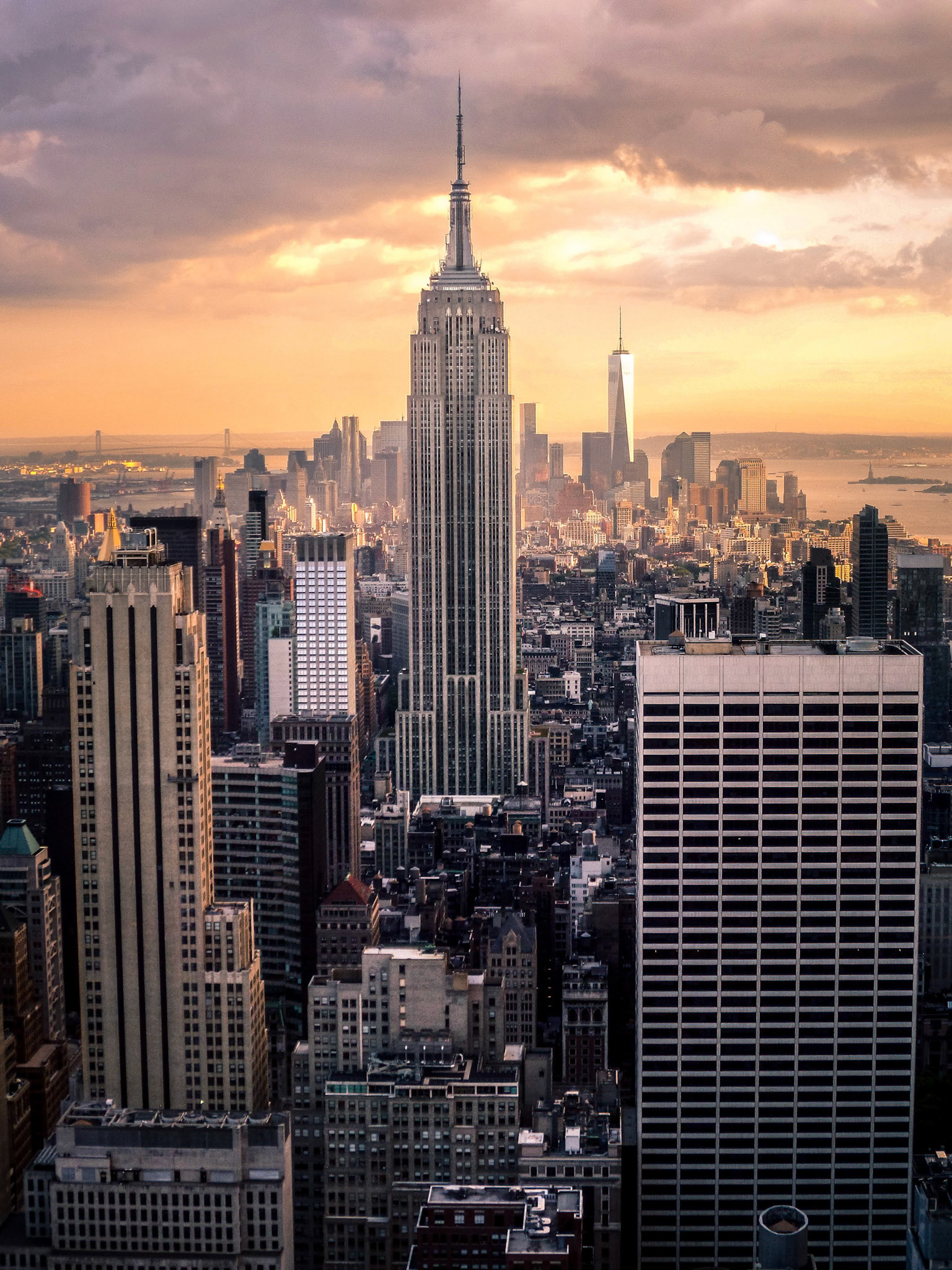 Empire State Building visto do topo do Rockefeller Center, Nova Iorque, EUA