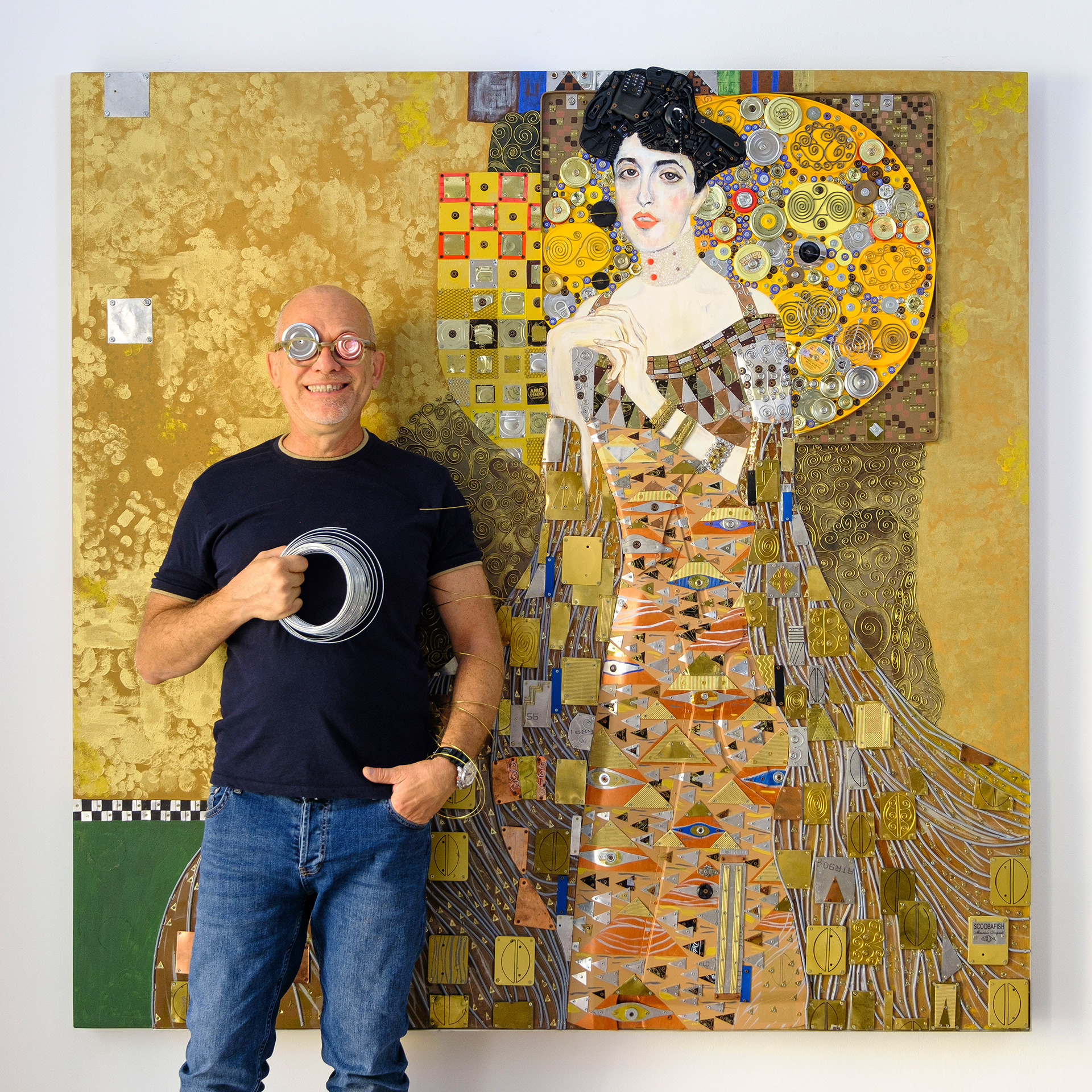 Maurizio Sergiusti artist golden woman artwork Gustav Klimt inspired contemporary sustainable art ScoobaFish