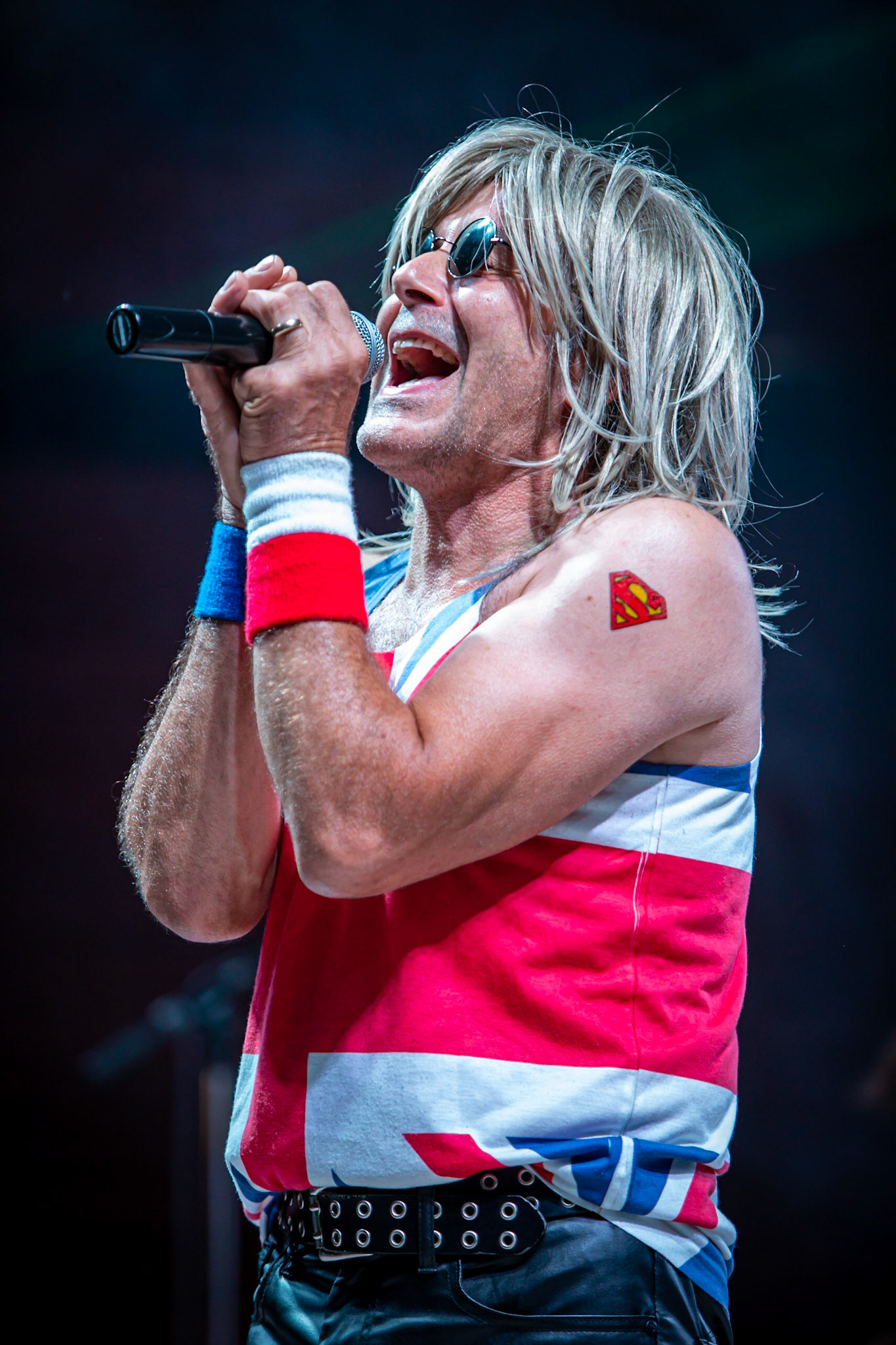 "Joe Elliot" sings to the crowd. Digital Still. July 3, 2021