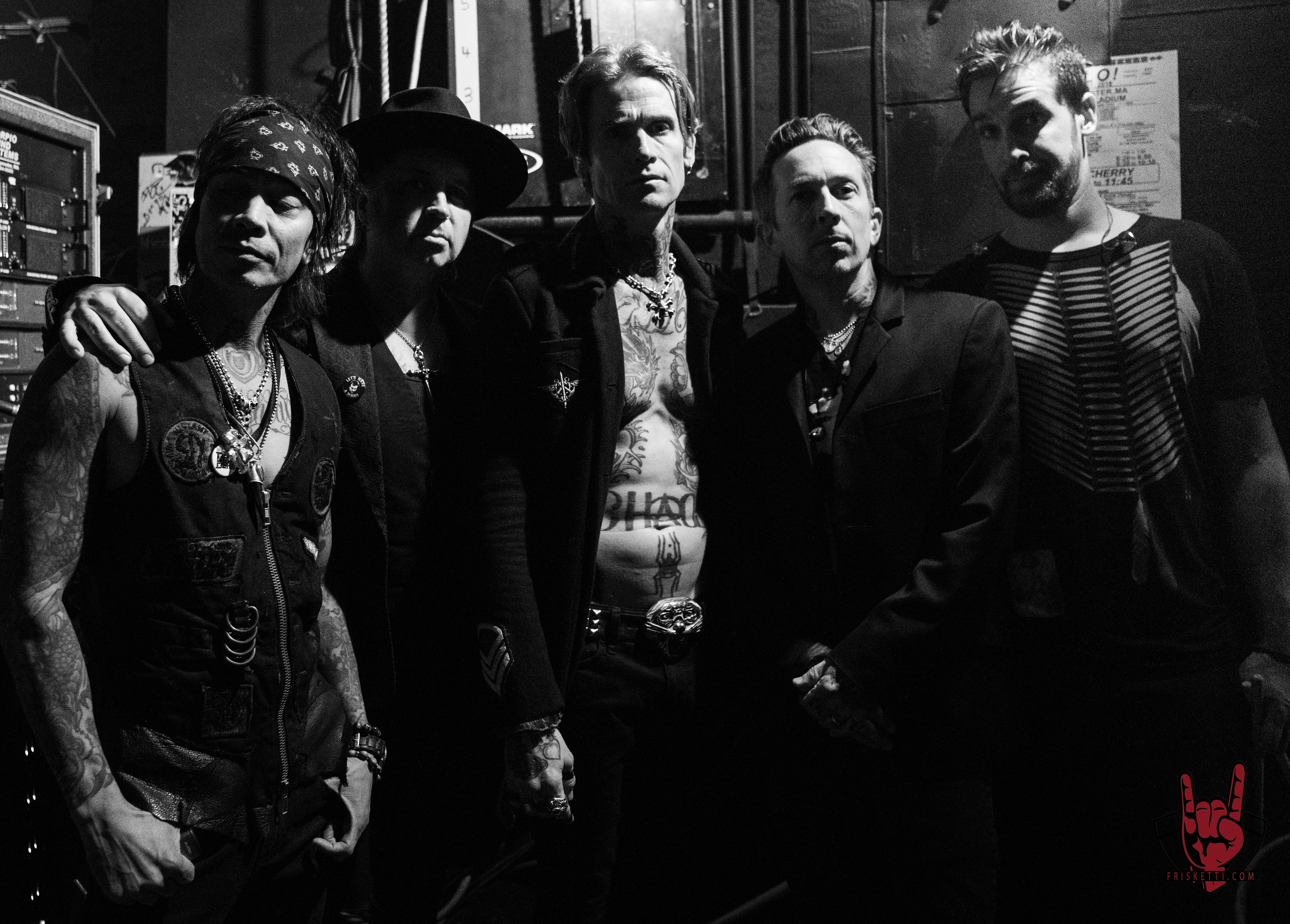 Buckcherry impromptu band shot