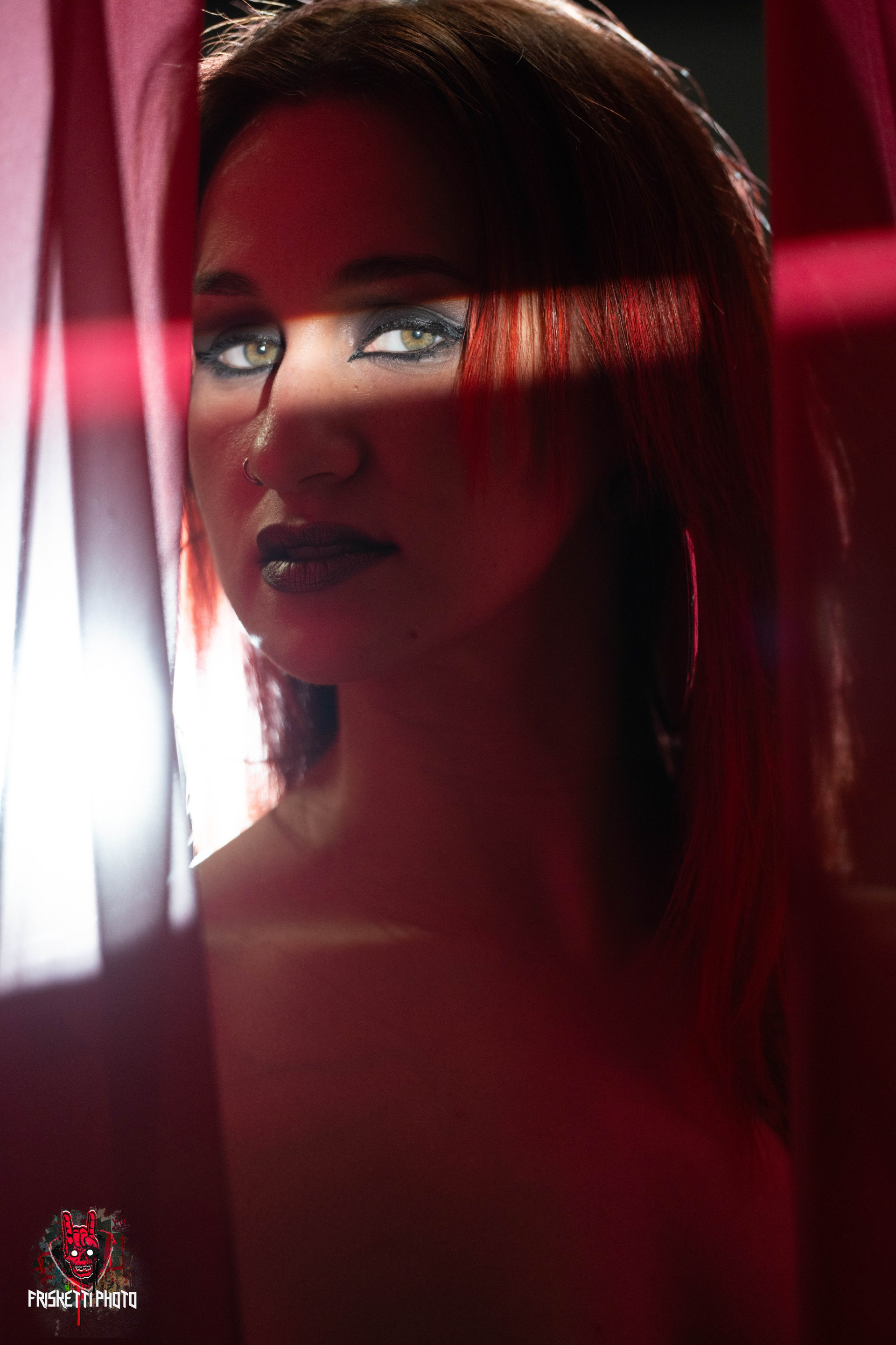 Rach Luxx Karma- Vocalist / Modell
