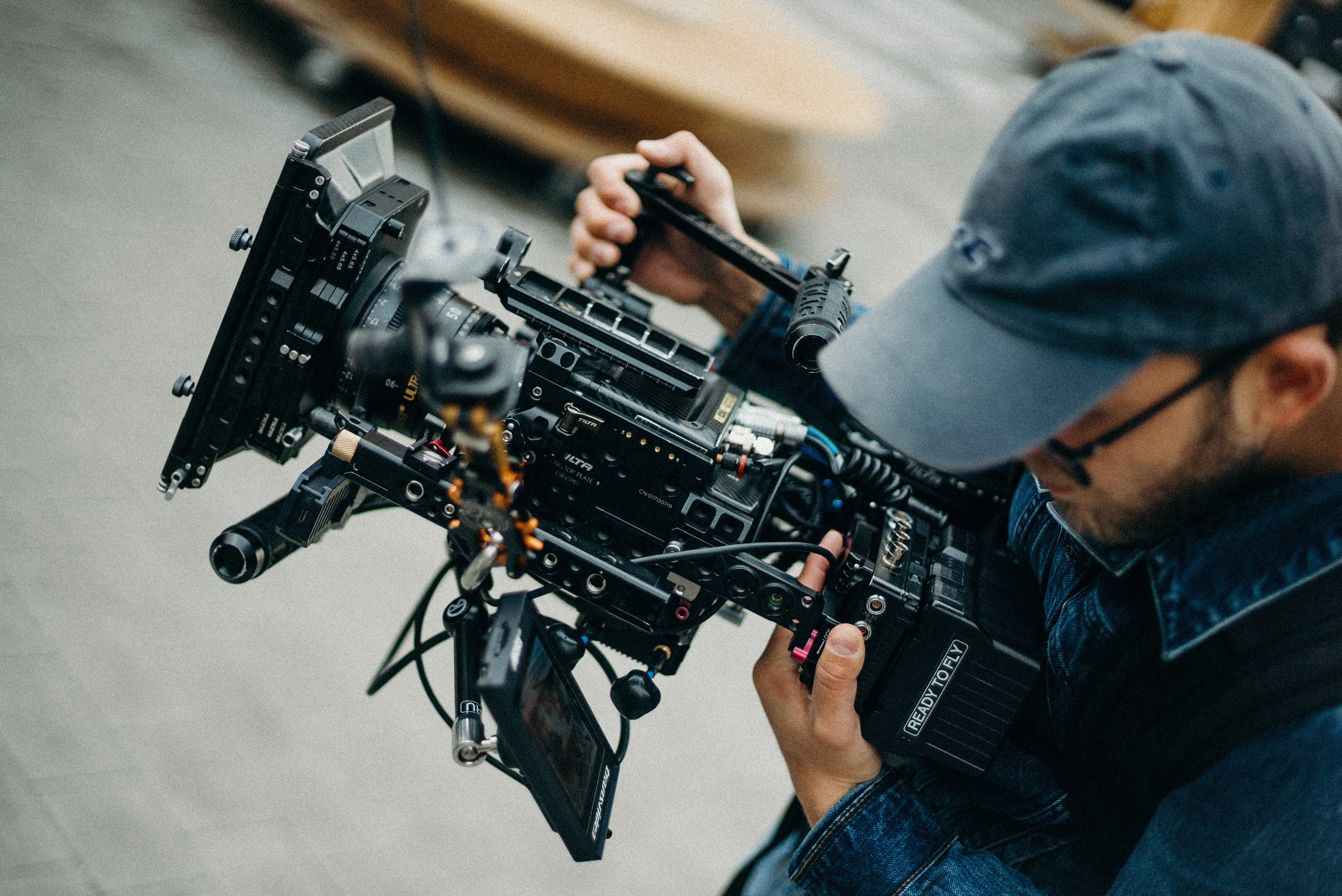 We always capture the critical moment in your story