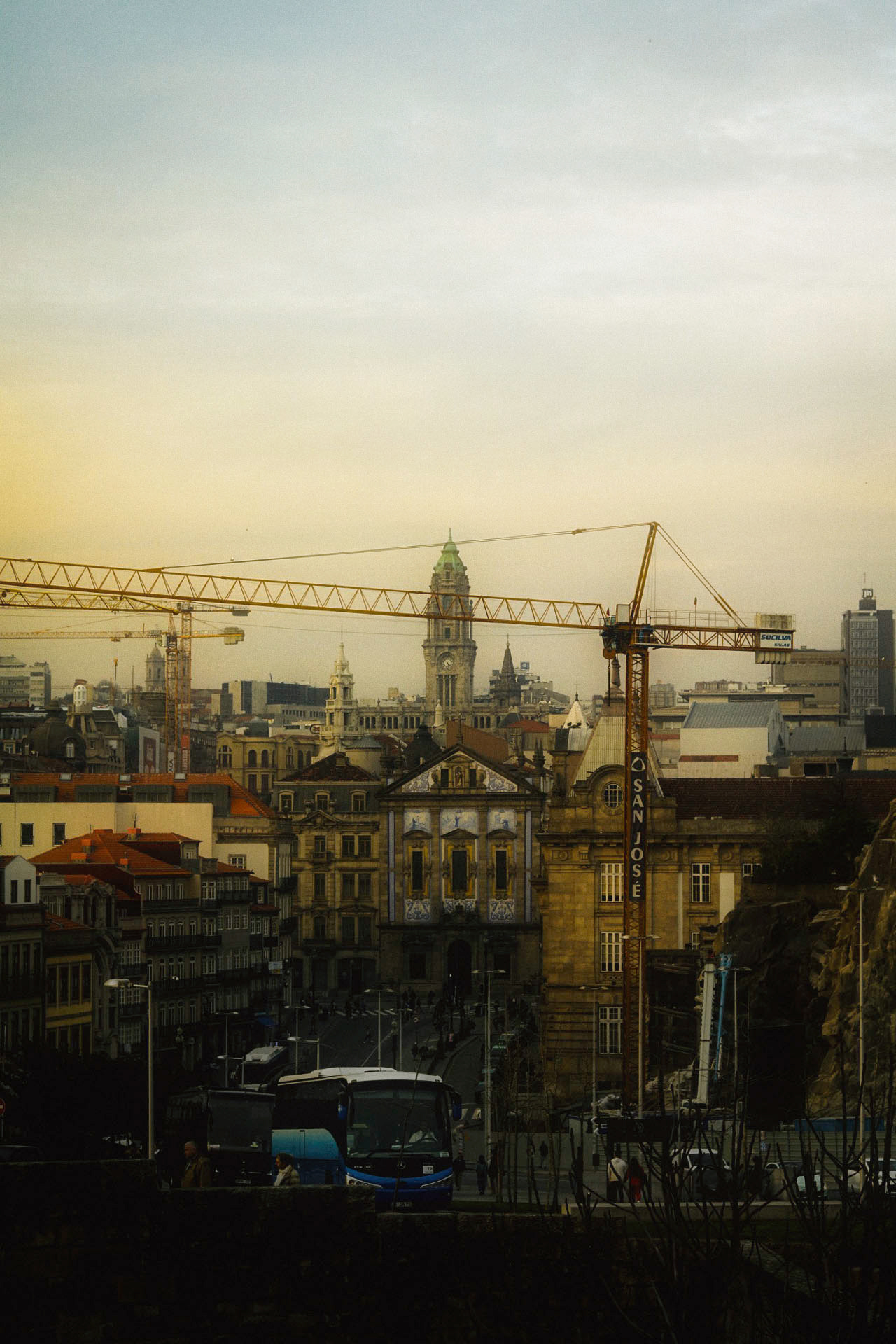 Construction in Historia