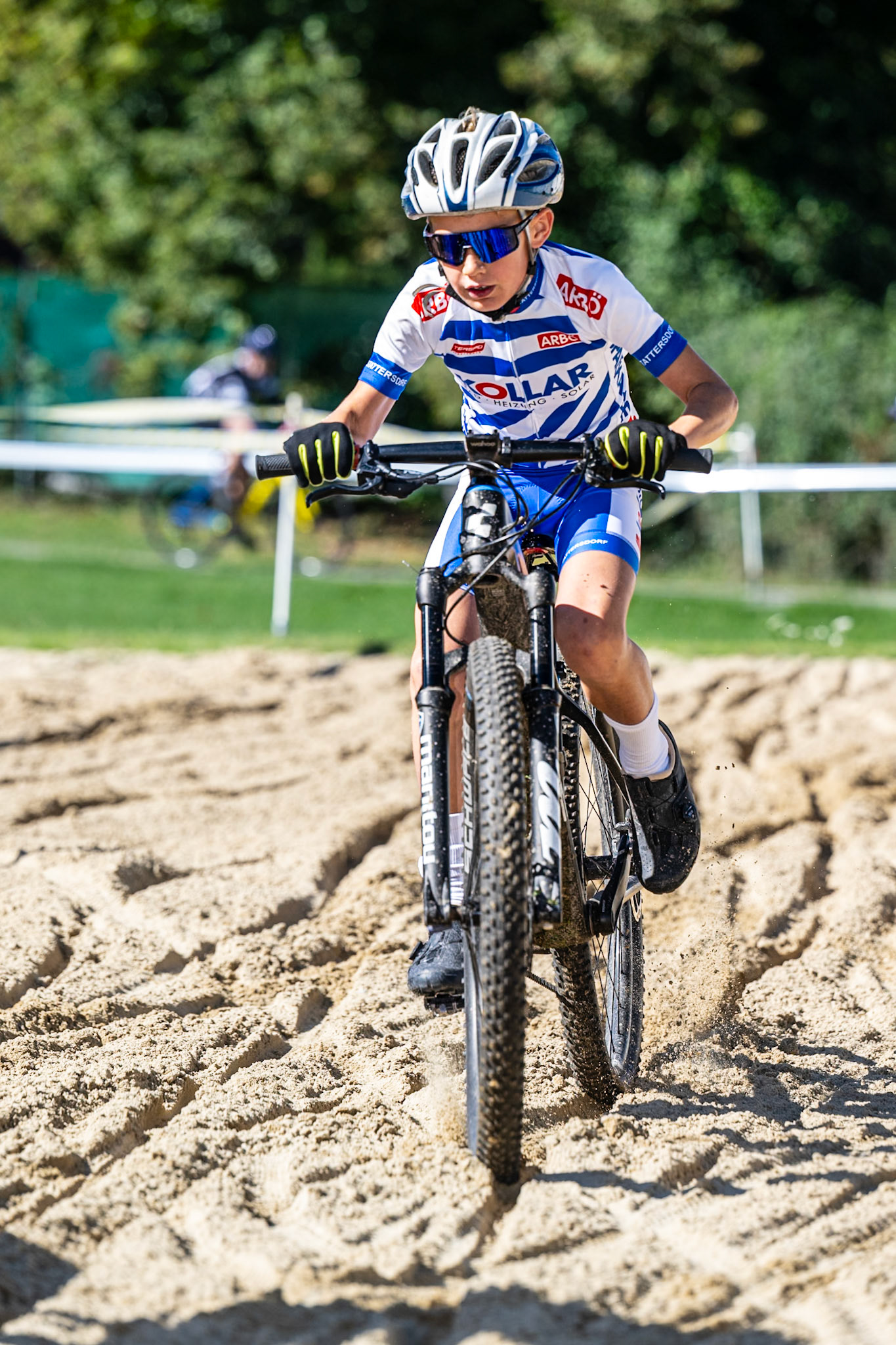 251004CC-LEE0044