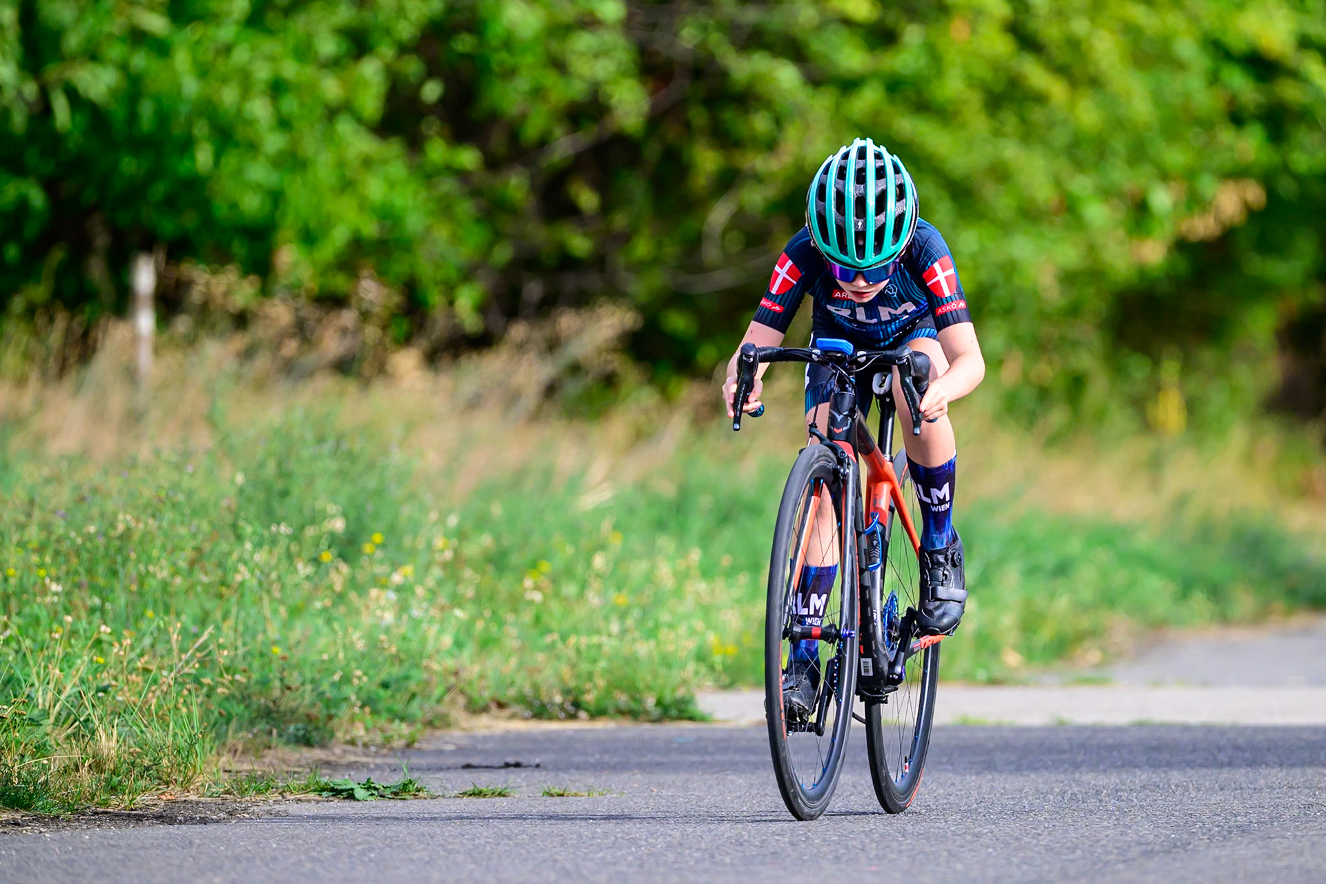 260903_VICCRD4-LEE0003