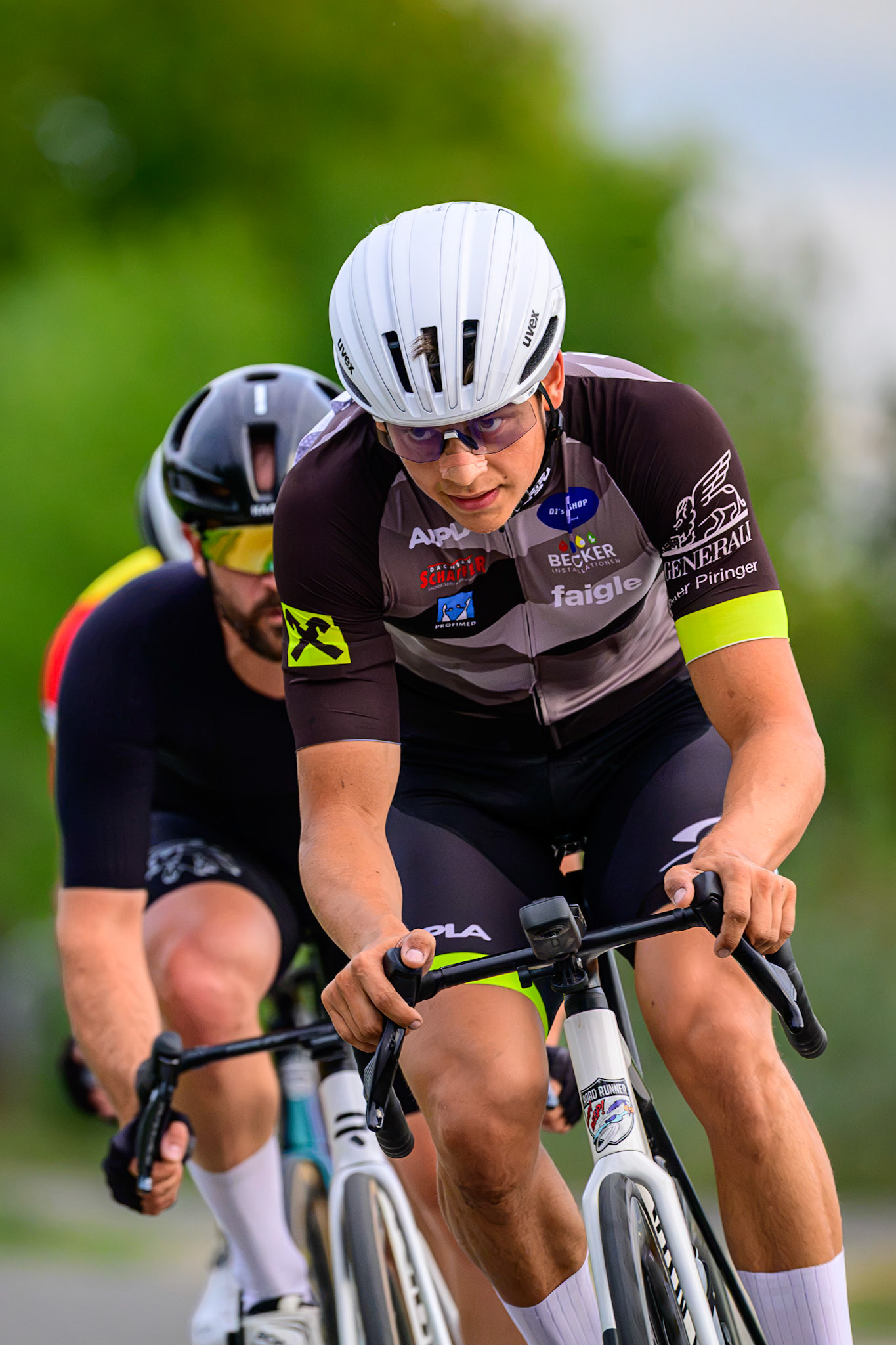 260903_VICCRD4-LEE0200