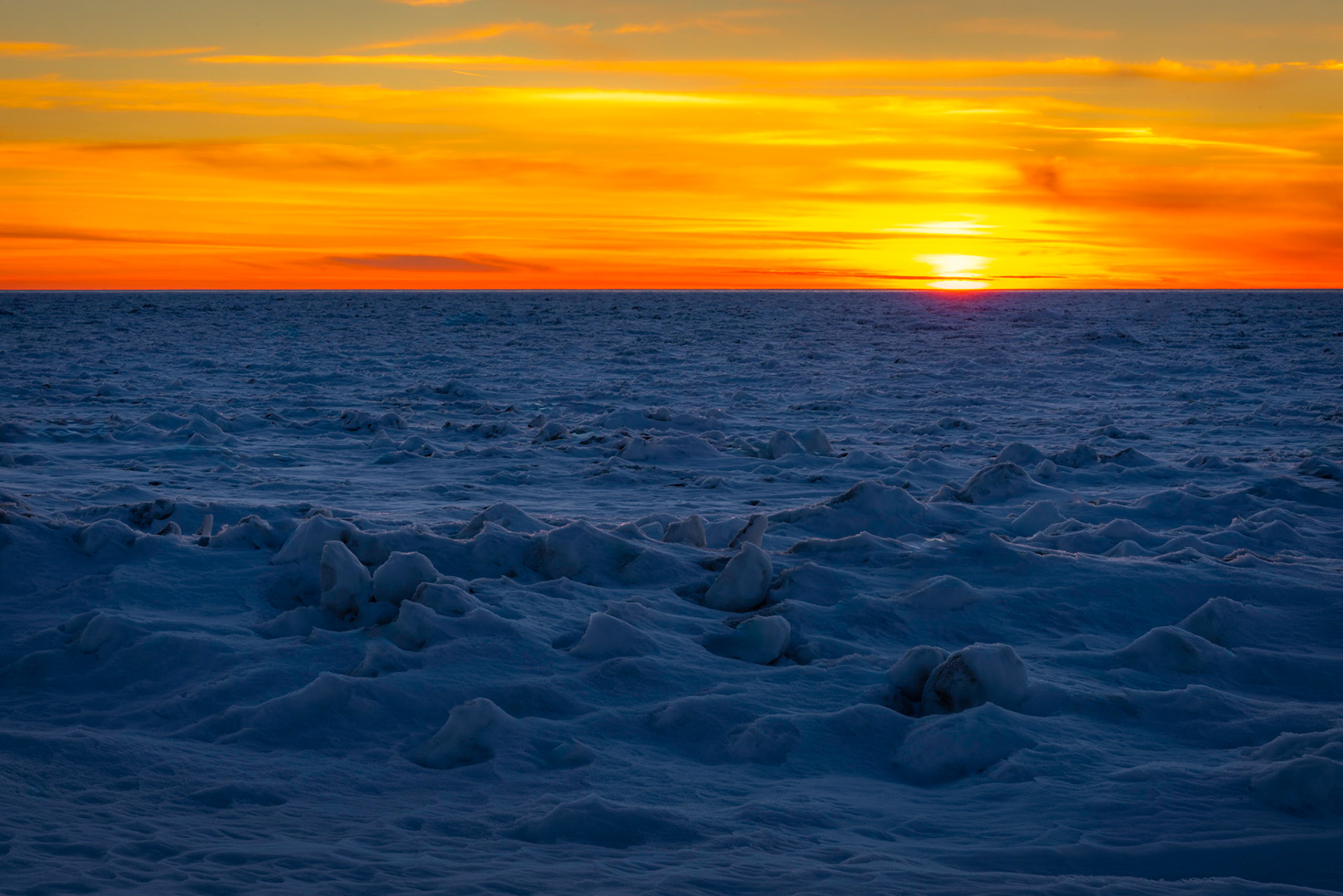 Camera : Nikon D810, Lens : Nikkor 24-70 mm @ 70 mm, Exposure : 1.3 sec at f/22, ISO 64, Location : Sauble Beach, Ontario, Capture Date : Feb 19, 2017.