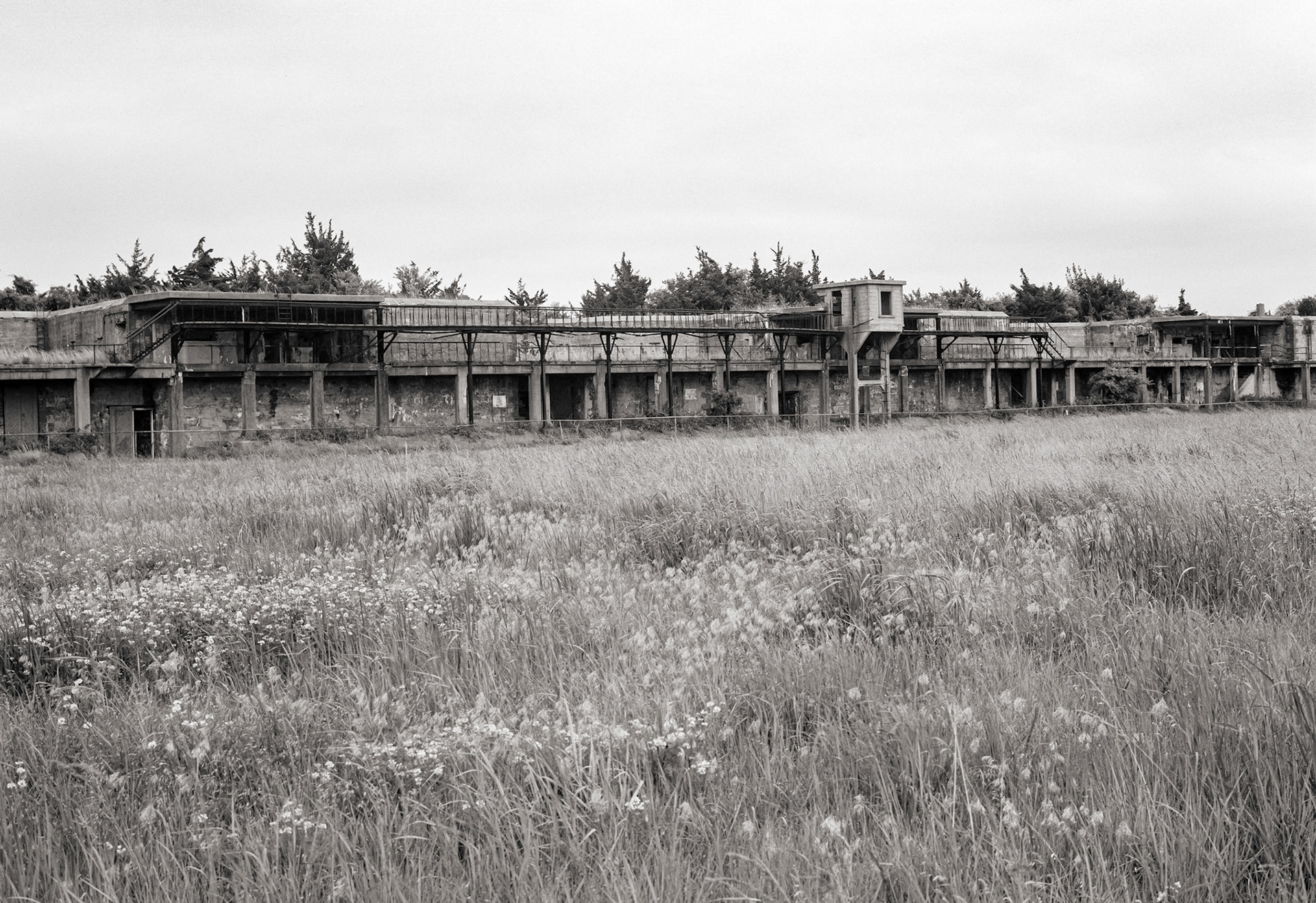 Nine-gun battery