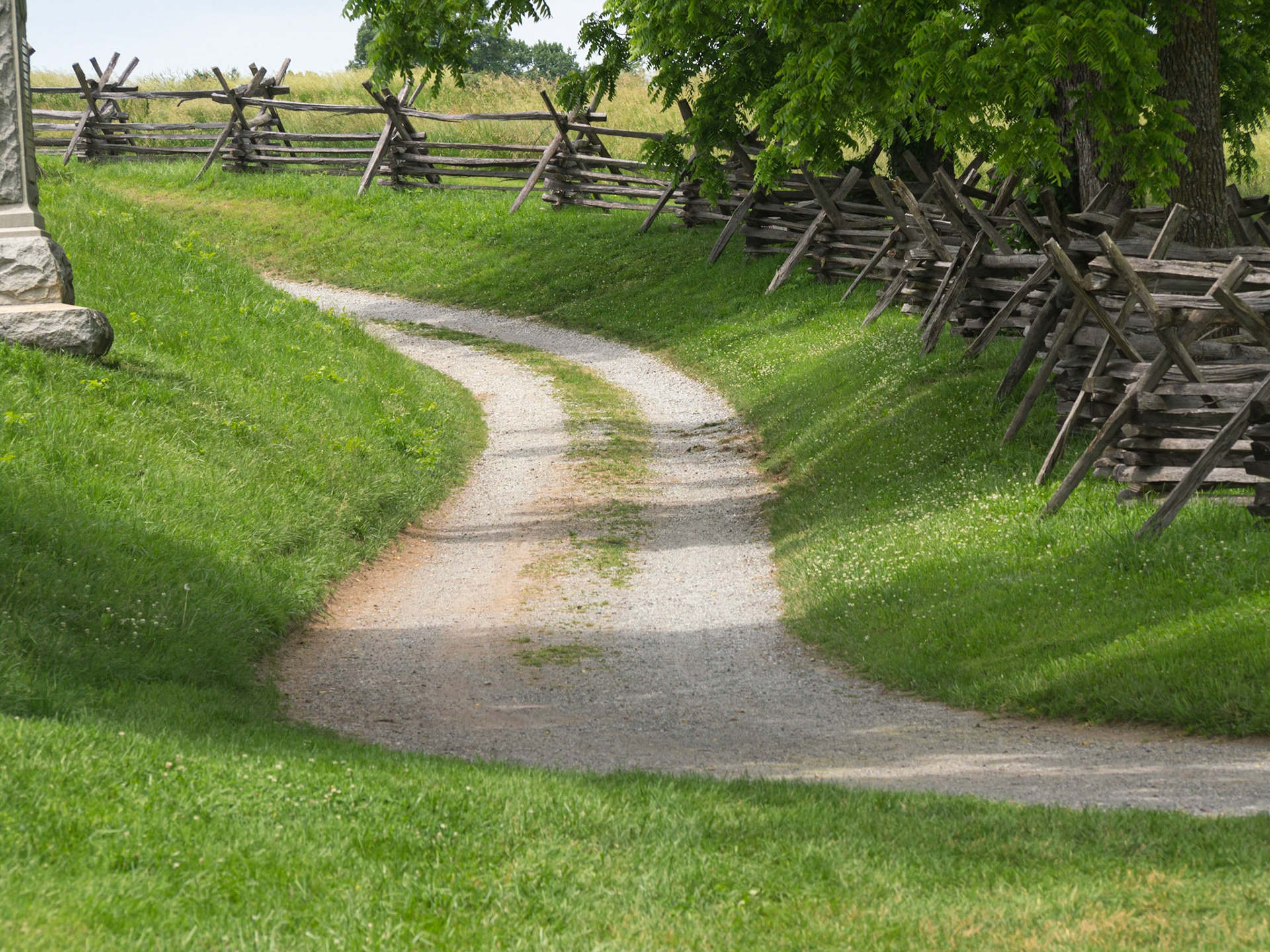 The Sunken Road. Sunken below the surrounding fields, for whatever reason, this lane provided a natural snipers pit that Confederate troops made use of. Thousands of Union soldiers came from the north, and as they crested the field immediately north of the lane, they were mowed down. At length the Union gained the lane, and the soldiers who had been firing from the lane were bayoneted to death. This part of the lane is still in use.