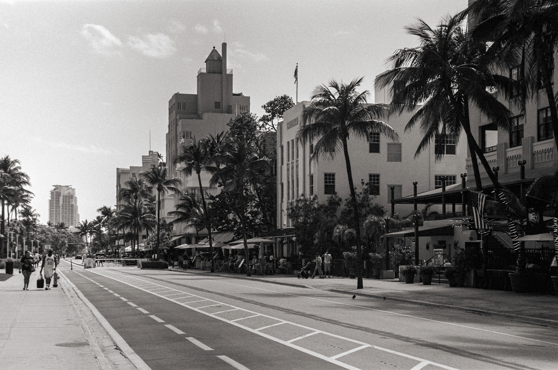 Looking south in the South Beach historic district