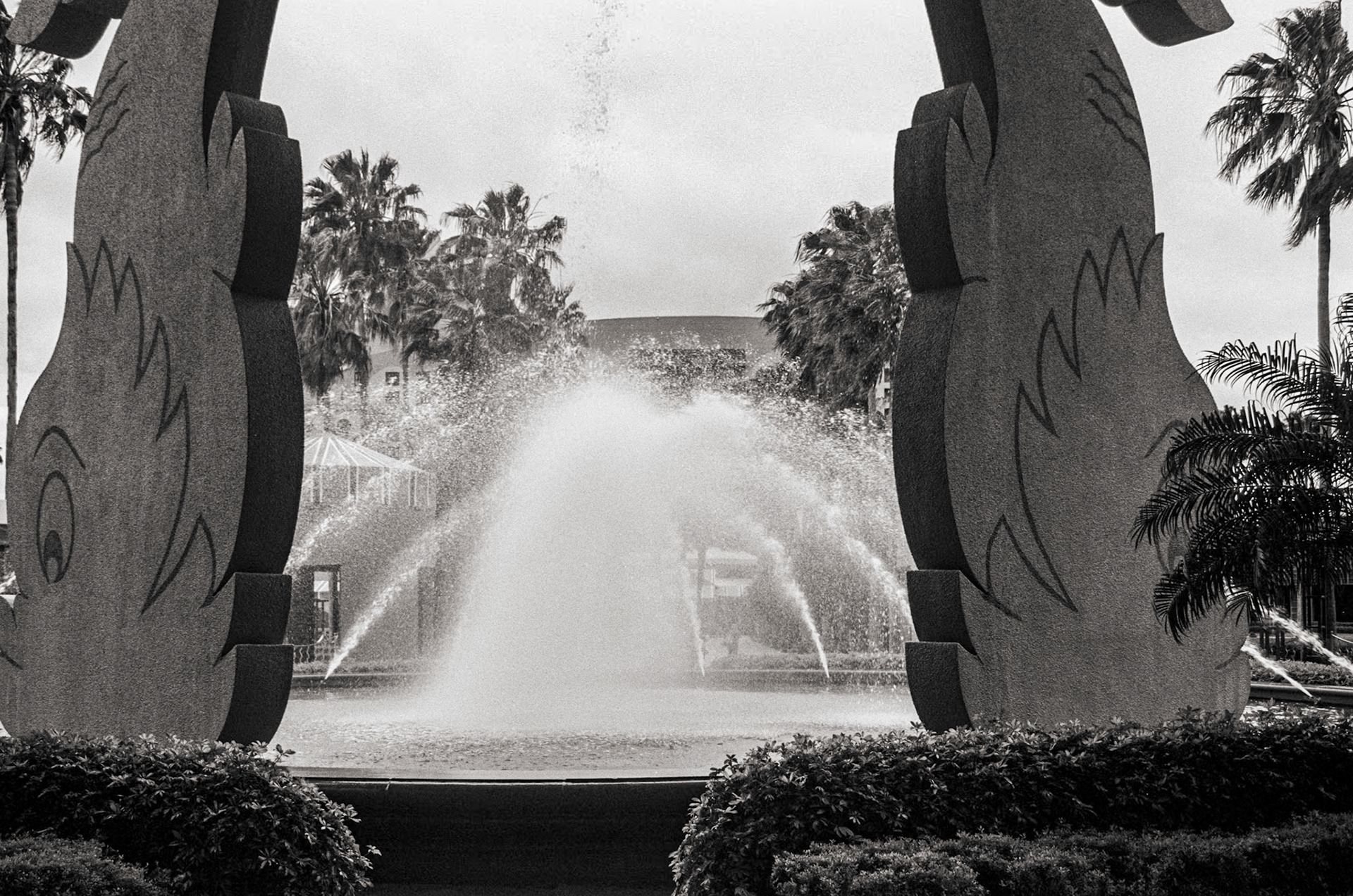 Dolphin Hotel in Disney