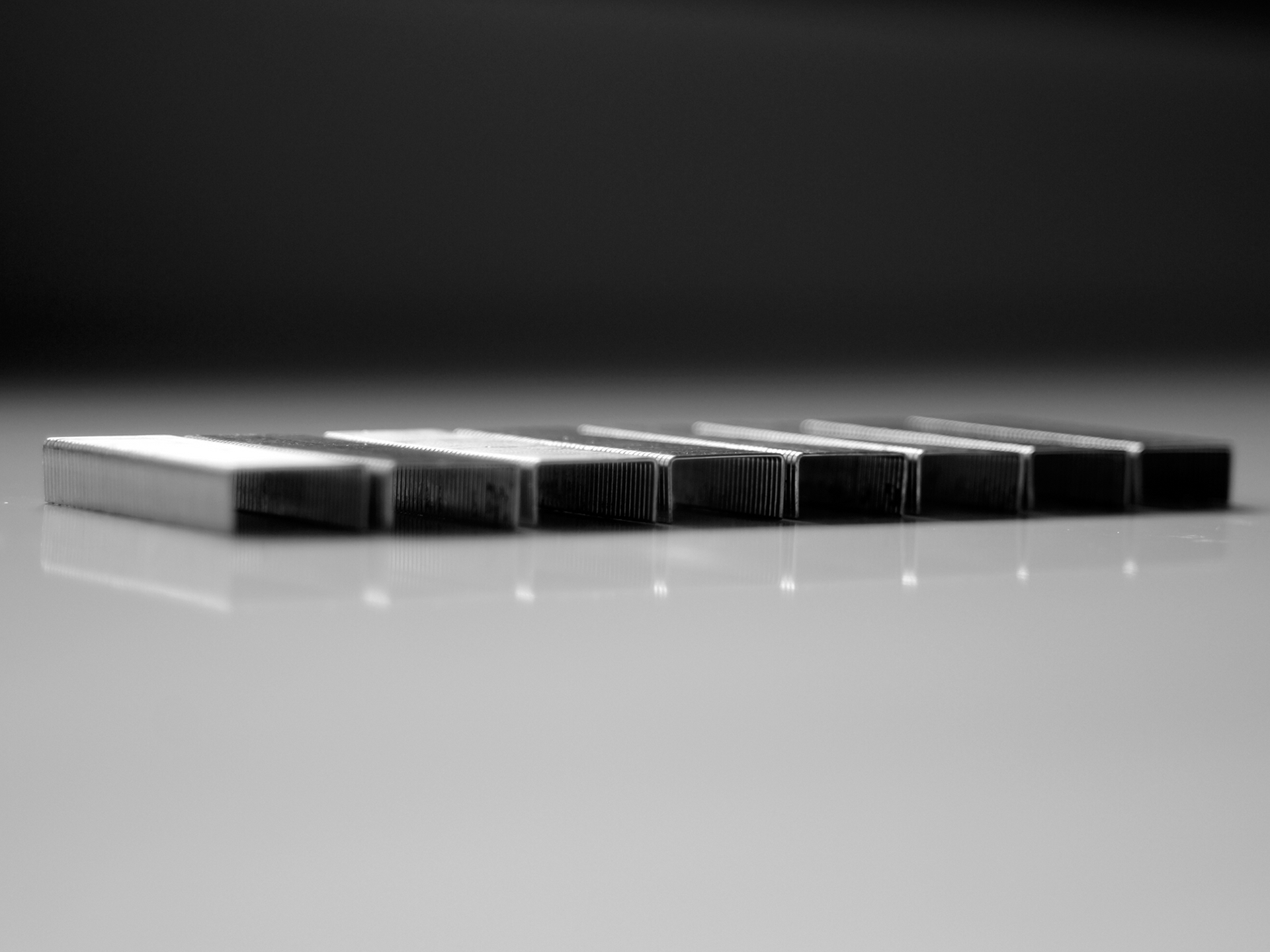 Concorso per un centro logistico. Oulu. Il concept di progetto trasforma in elemento verticale ciò che generalmente è sviluppato in orizzontale. 