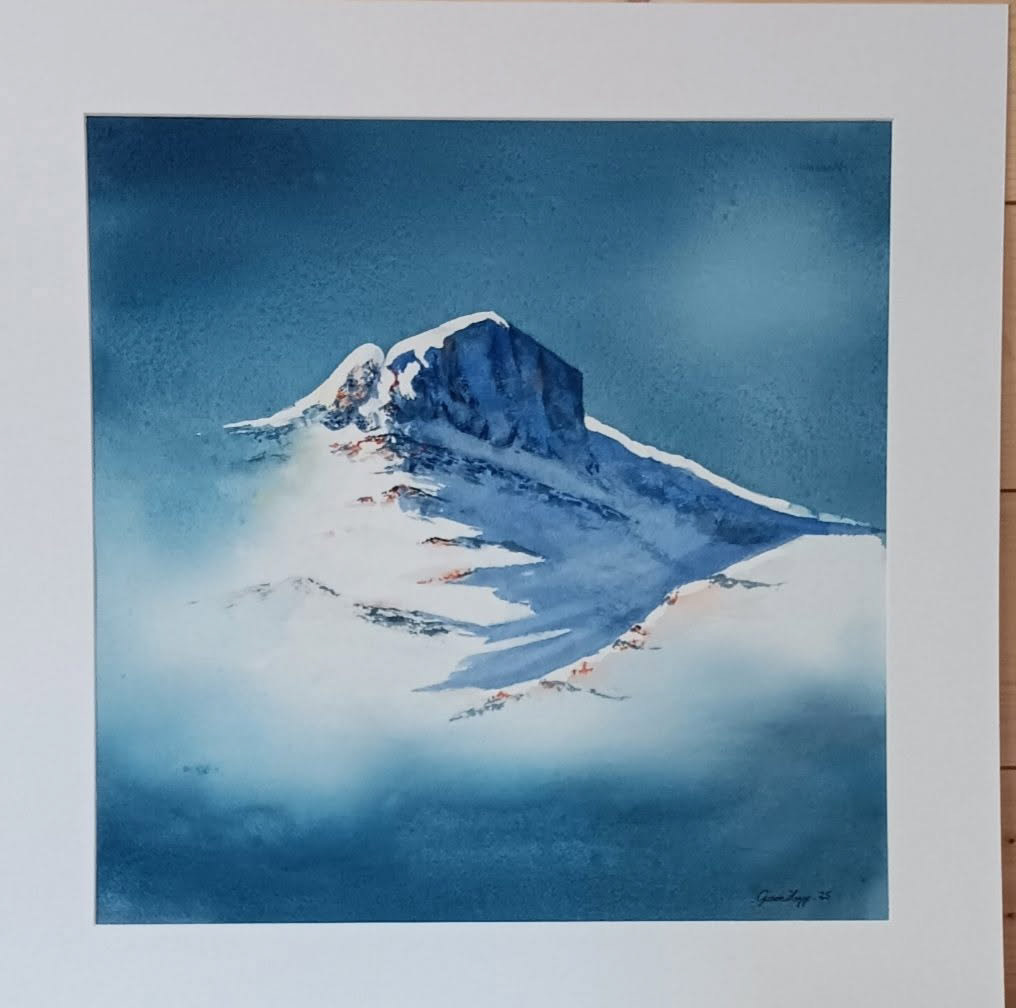 Gunvor Hegge er frå Skammestein i Øystre Slidre. Pensjonert lærar som har stor glede av å måle akvarellar med motiv frå Valdresnaturen.