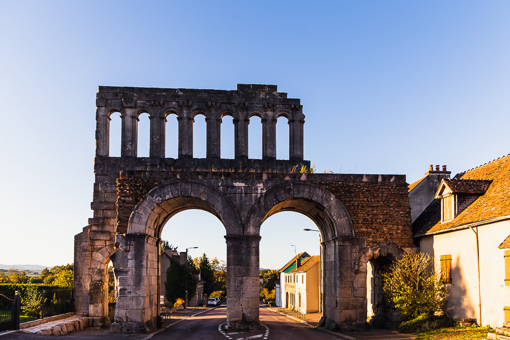 photo de la Porte d'Arroux d'Autin