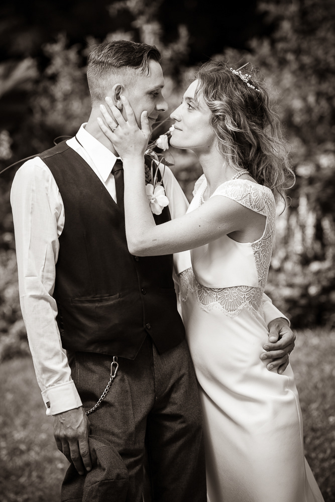 photo des regards des Mariés à  St-Vulbas 