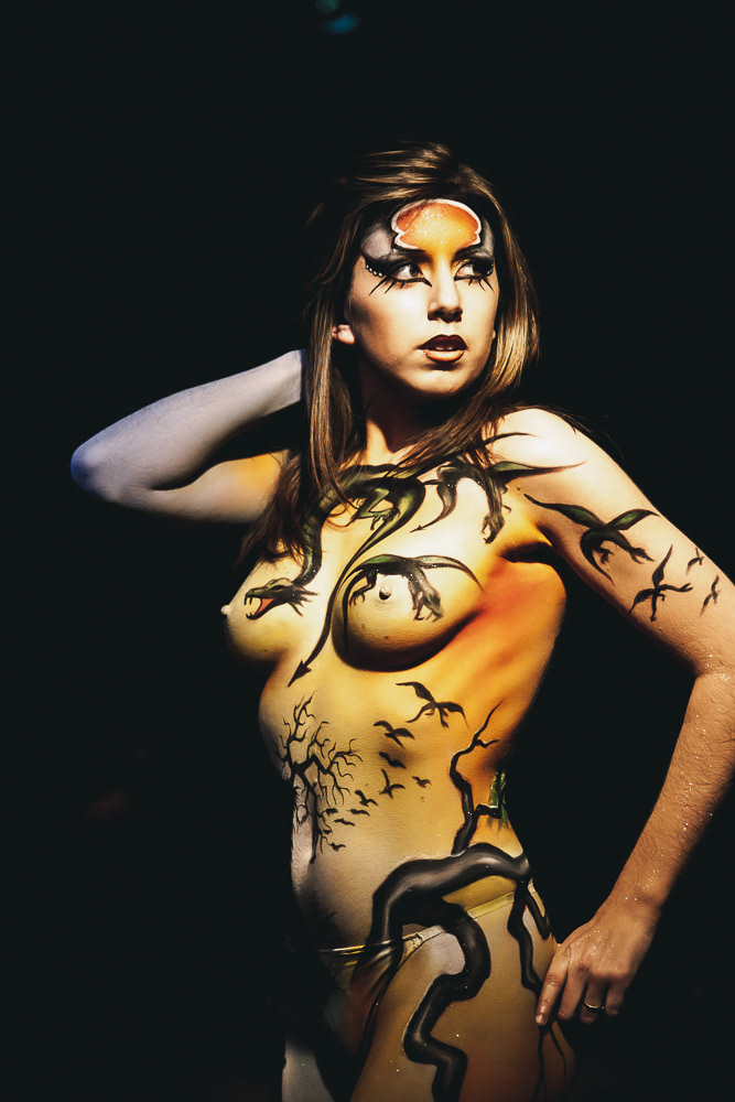photo body painting dragon