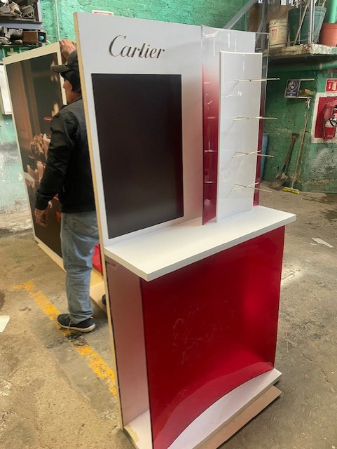 Stand Cartier