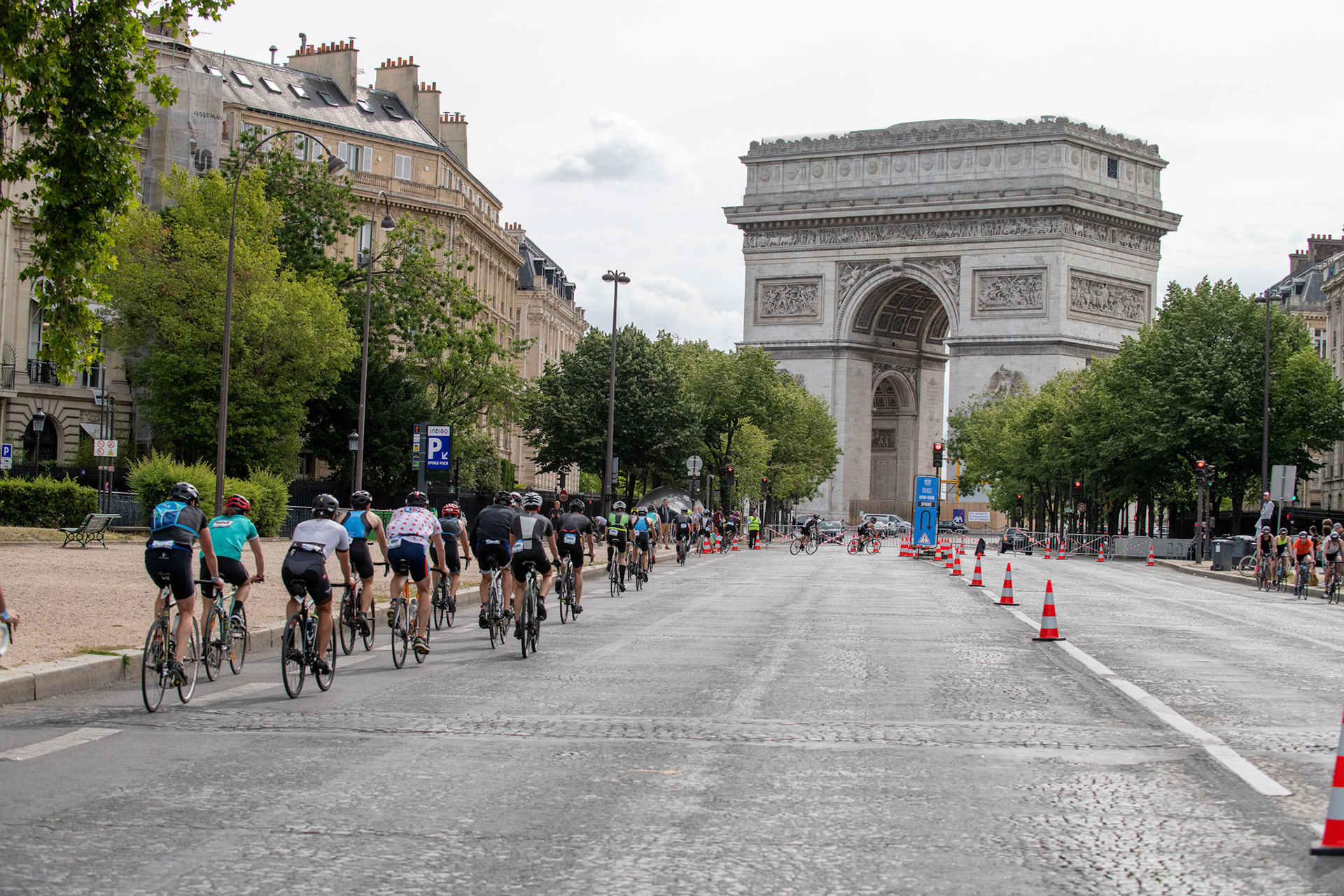 Paris Triathlon, Arc de Triomphe