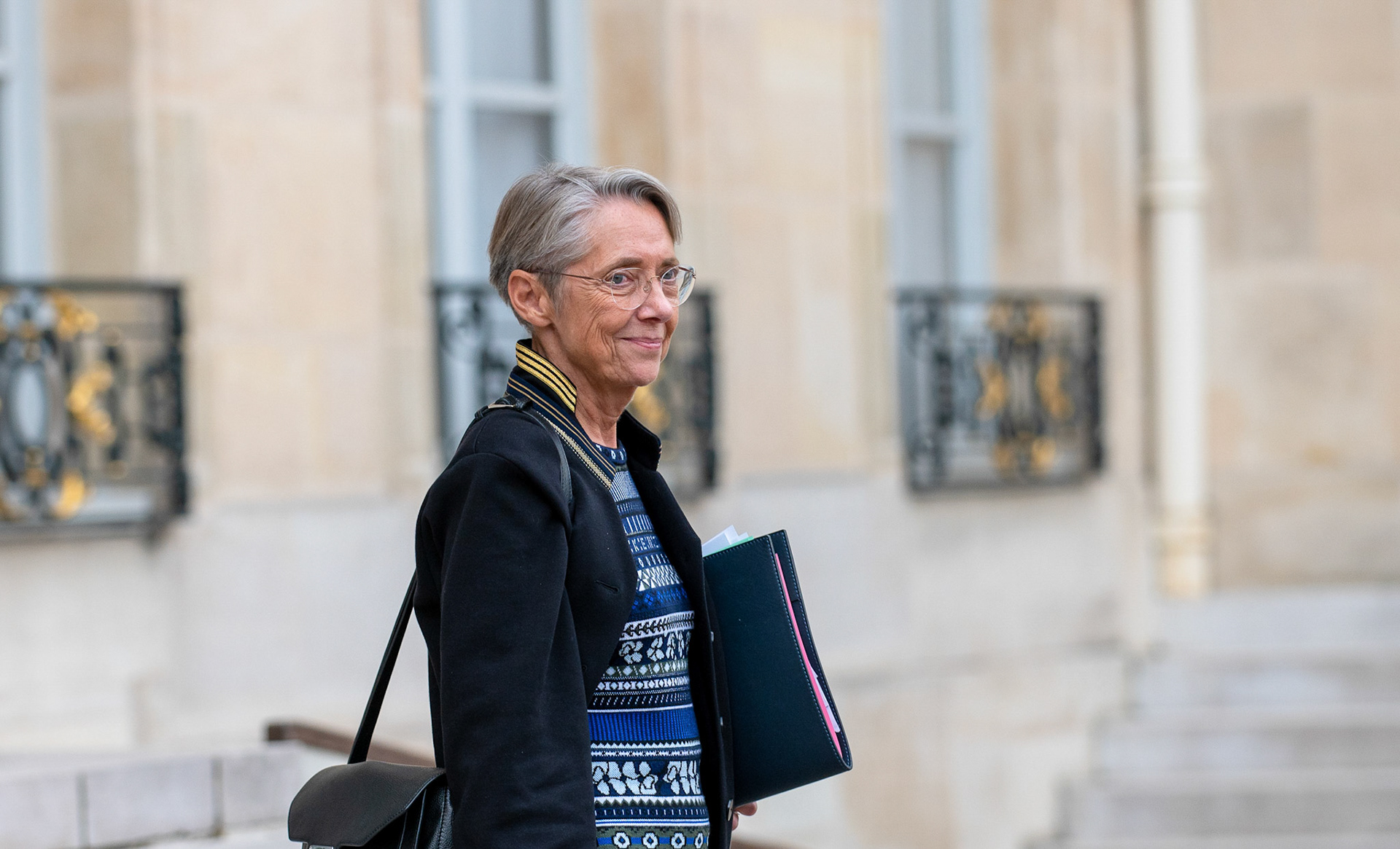 Elisabeth Borne, sortie de conseil des Ministres, Palais de l'Elysée