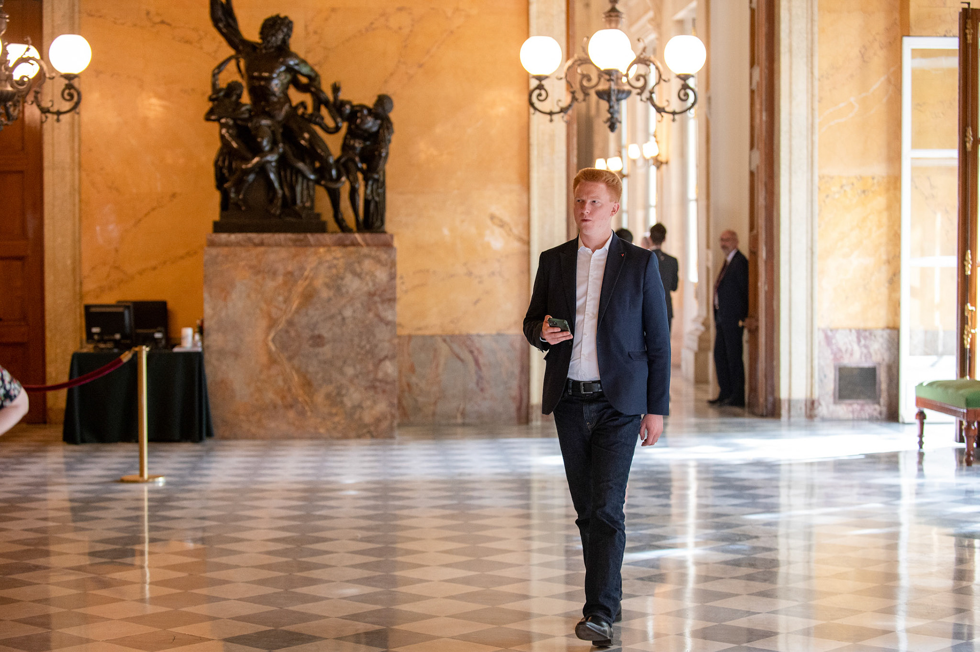 Adrien Quattenens, salle des pas perdus, Palais Bourbon