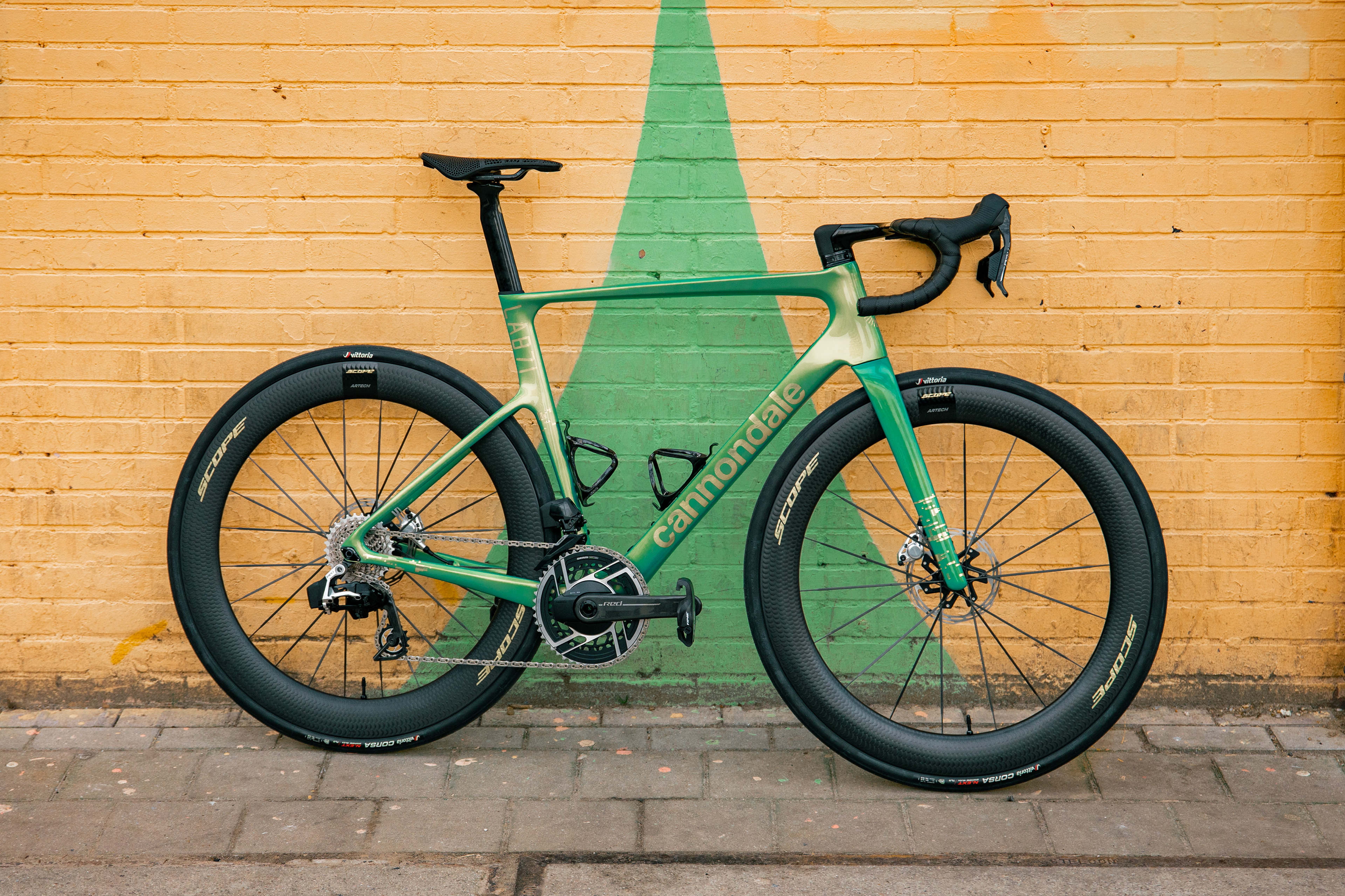 Cannondale SuperSix LAB71 - Scope Cycling Artech 6 wielen - Sram Red - Time XPRO 12 SL Pedalen