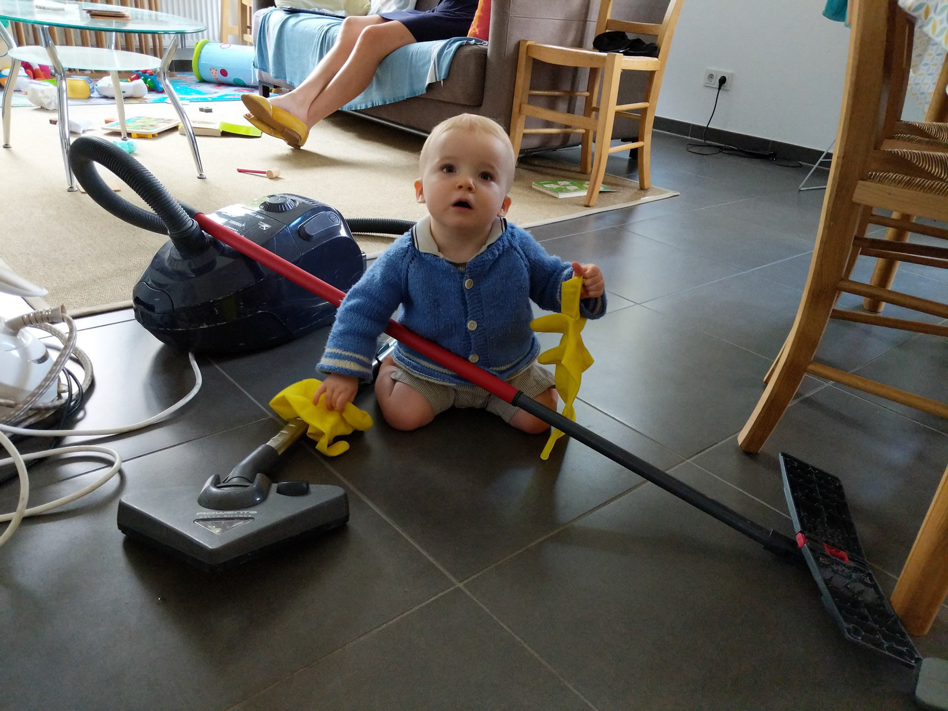 Augustin a marqué un goût très précoce pour les tâches ménagères.