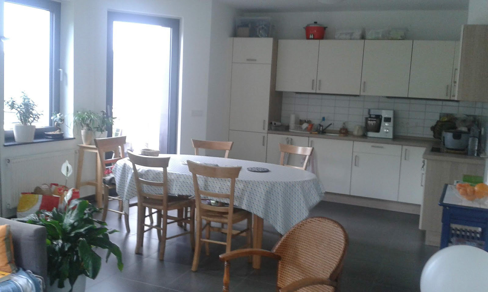 3 jours plus tard le salon est prêt