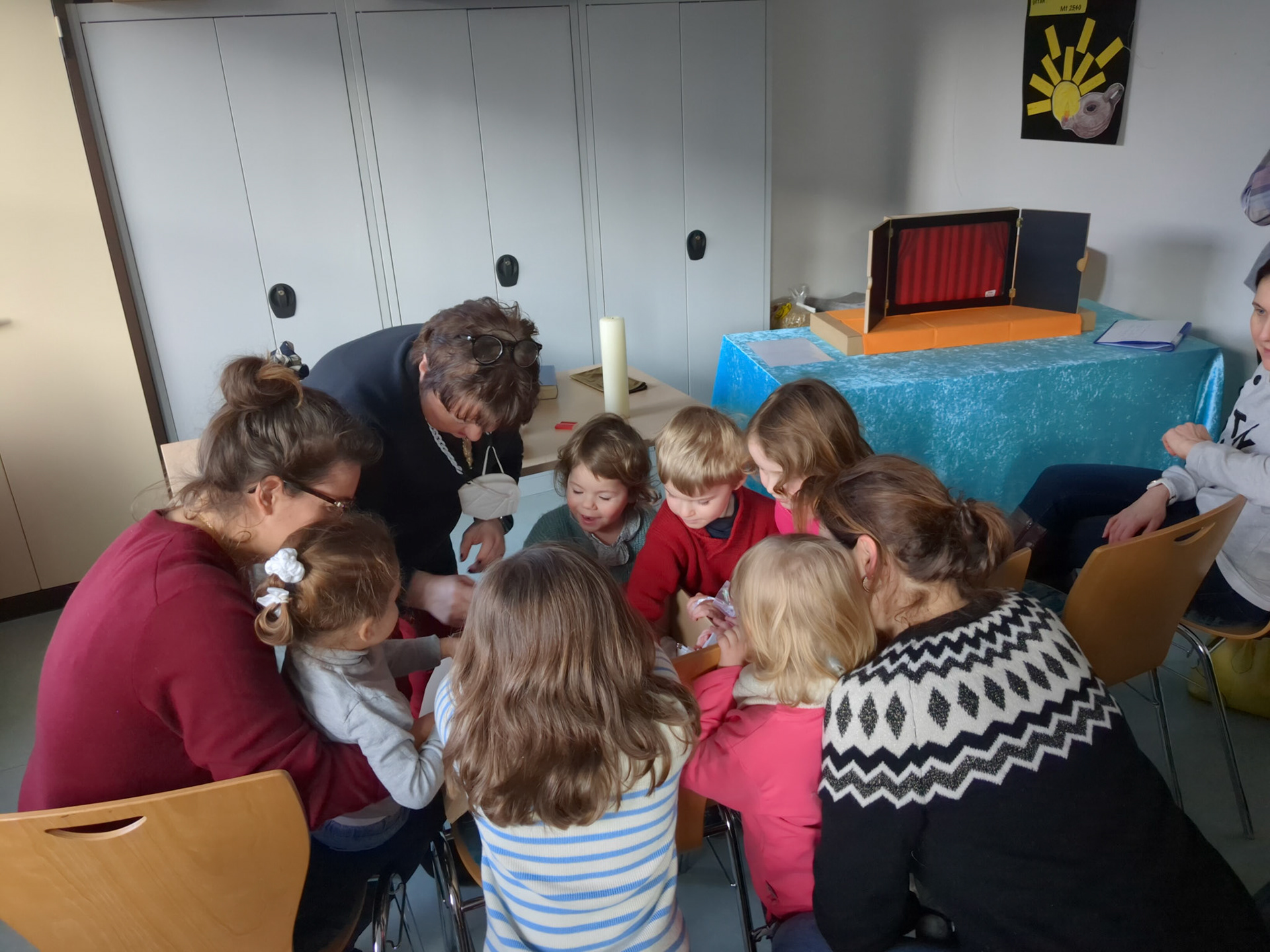 éveil àla foi, sur le thème de  la lumière.