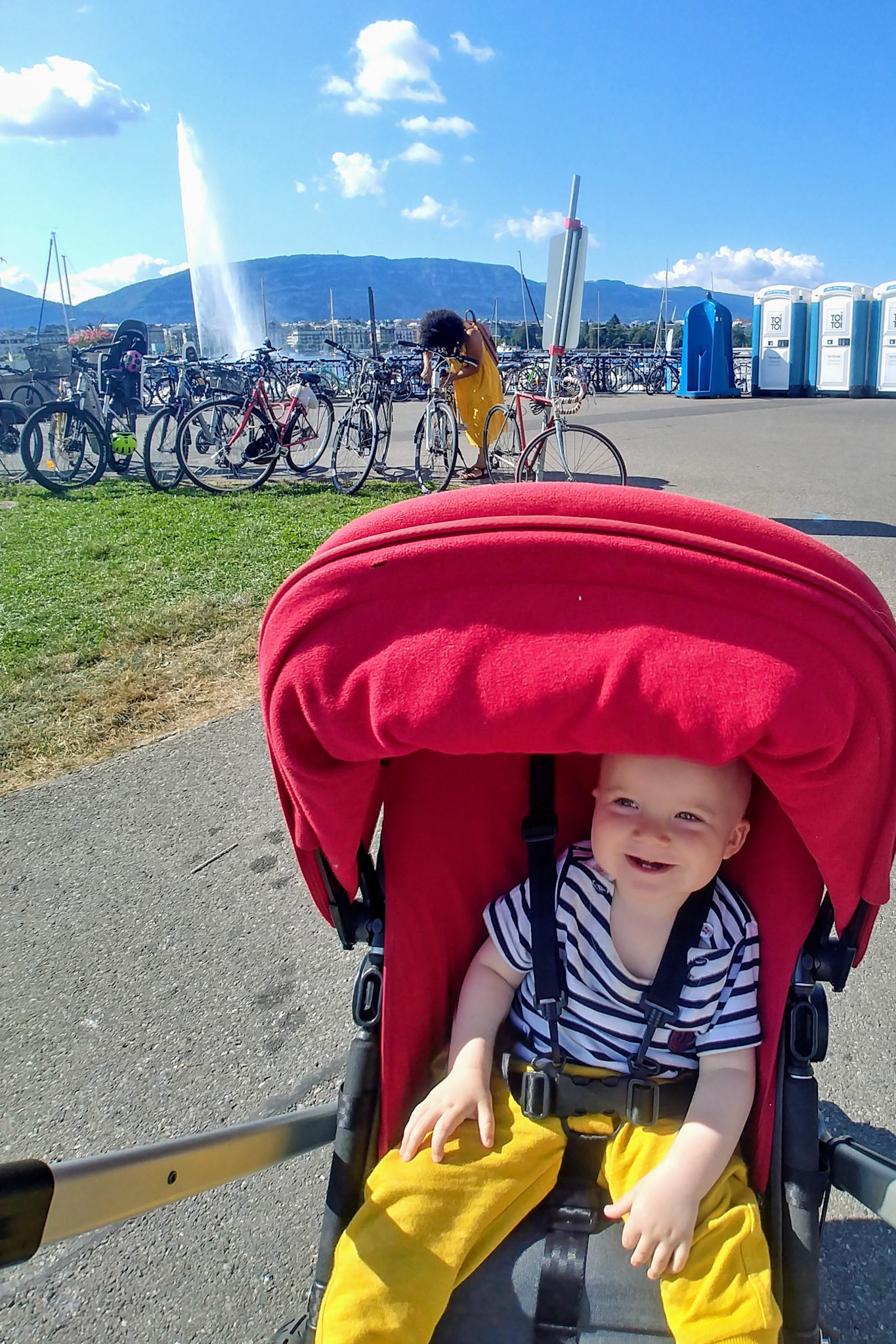 Nous passons voir Jean-Baptiste à Genêve. Le matin, nous assistons au triathlon