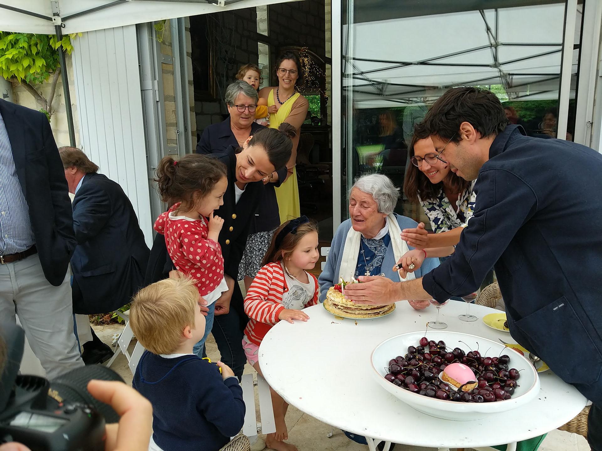 Anne-Marie fête ses 90 ans et c'est une grande réunion