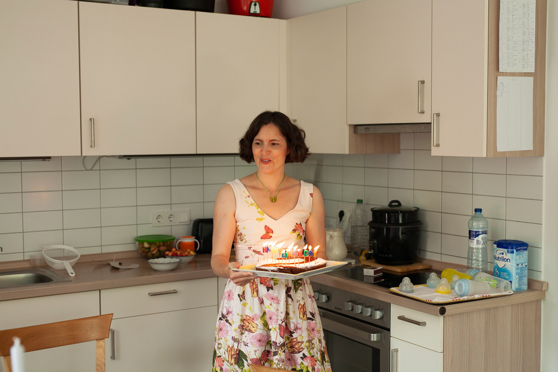 Les 2 ans d'Augustin. On peut lire le 2 sur le gâteau