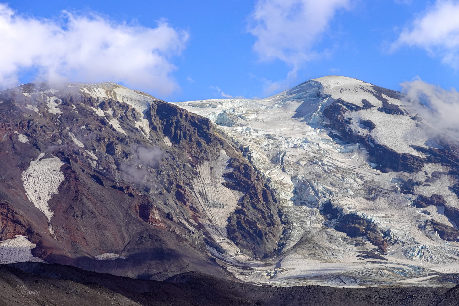 Mt Adams northern glaciers from High Camp