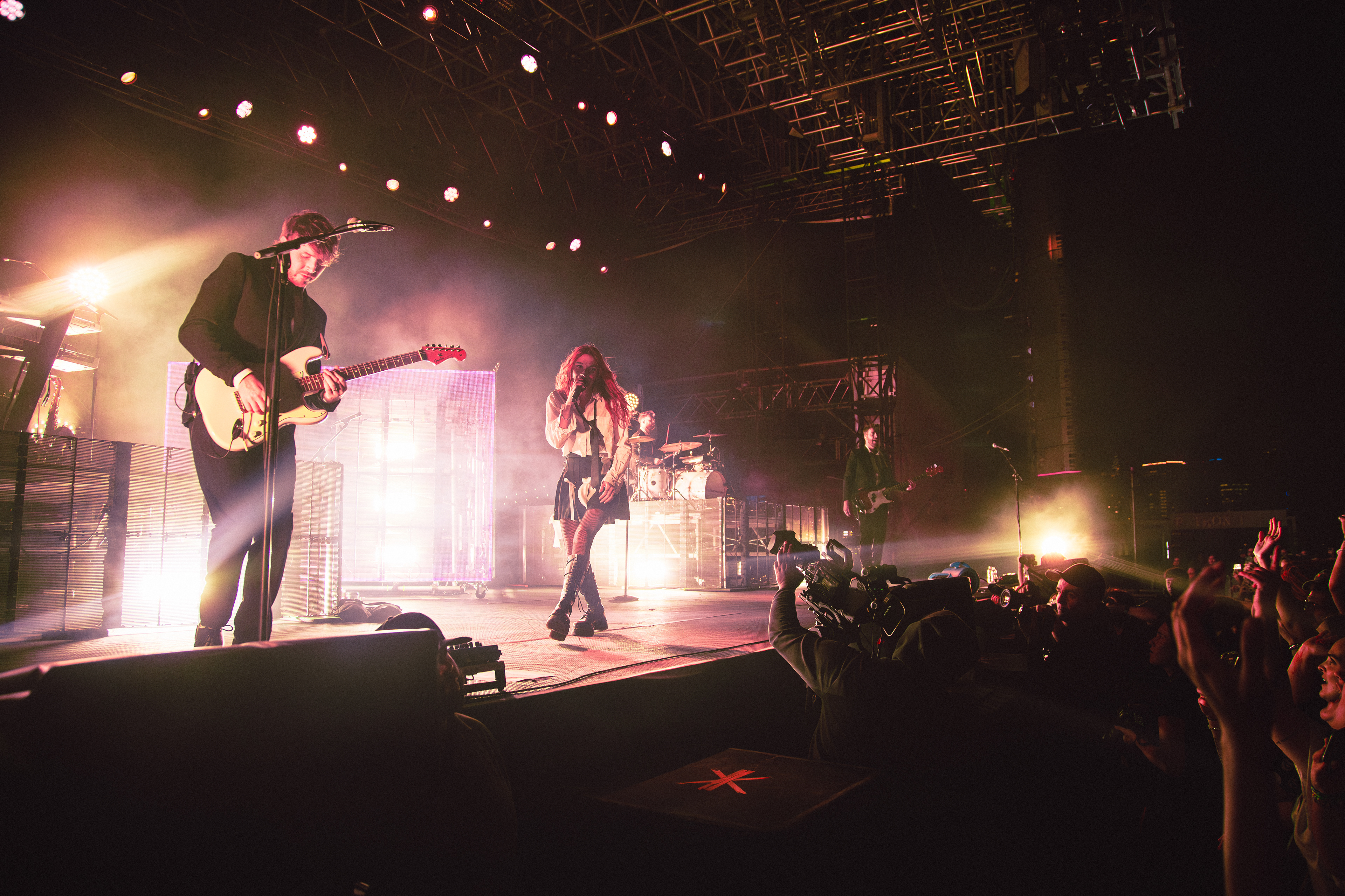 MISTERWIVES