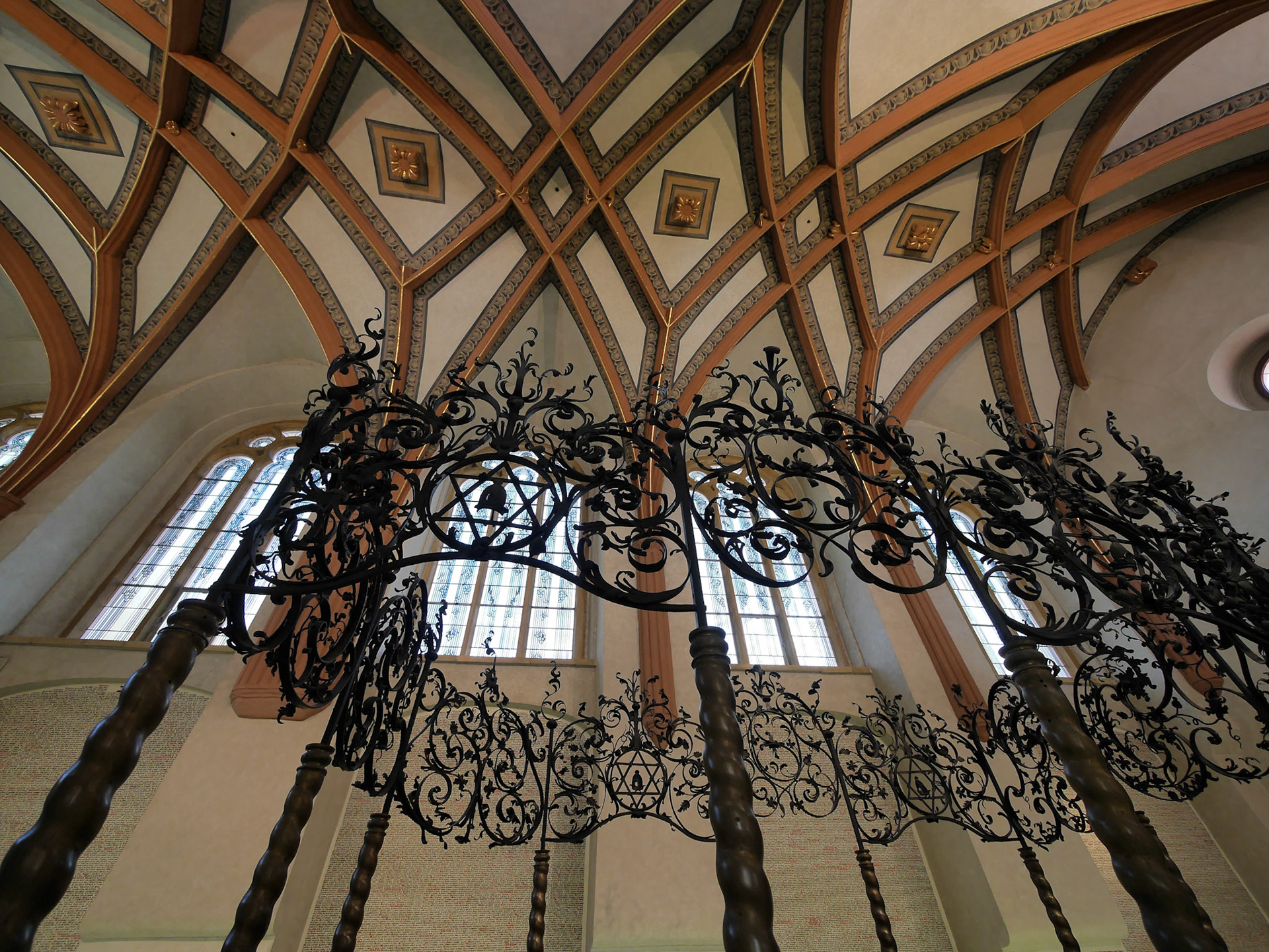 Inside Pinkas Synagogue