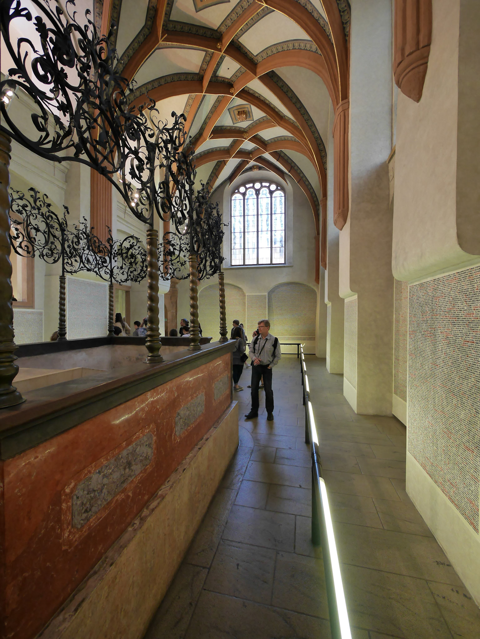 Inside Pinkas Synagogue