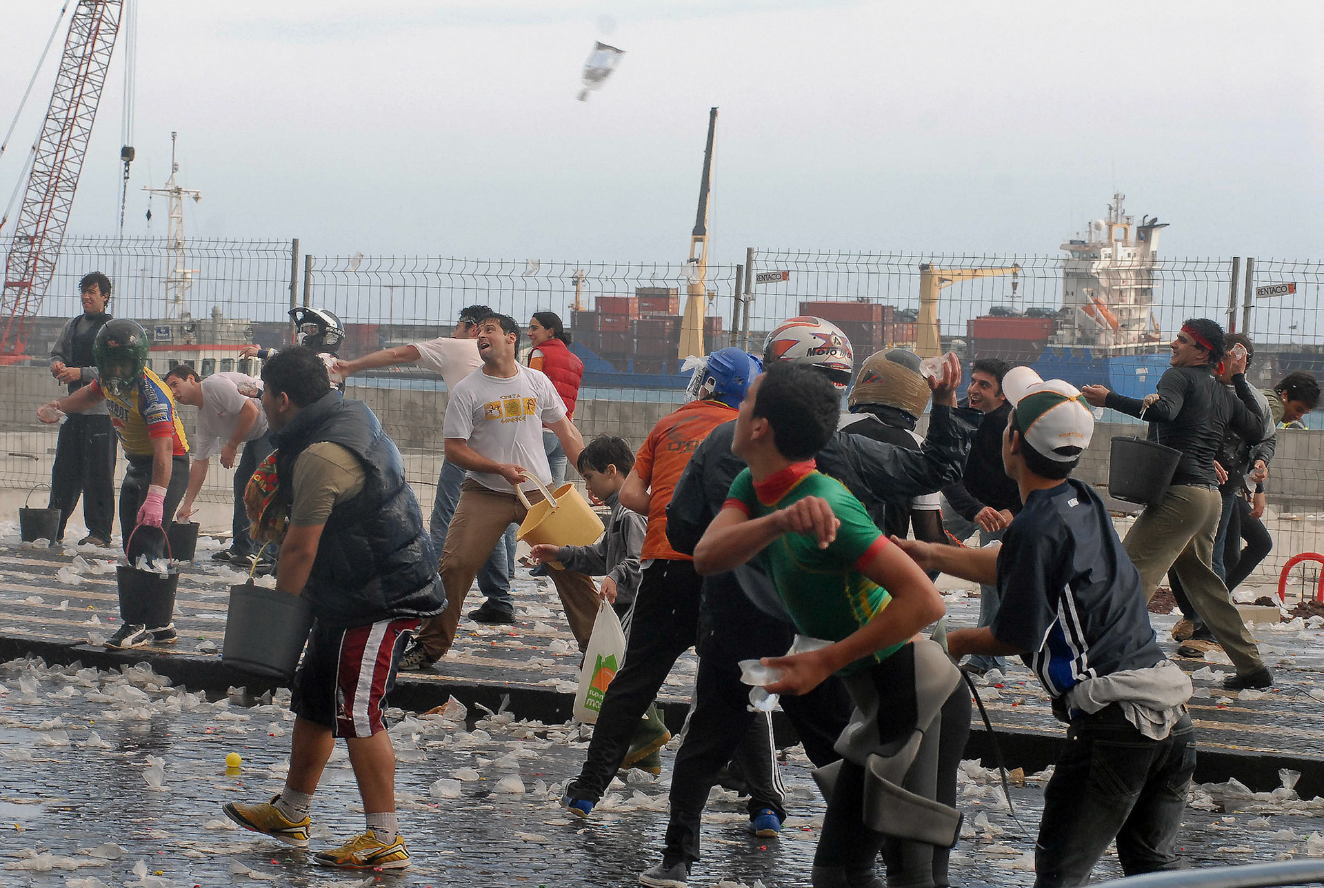 #BatalhaDasLimas , #2007 , #Carnaval , #Contratempo, #Açores Fotos: André Frias (c) ContraTempo.com