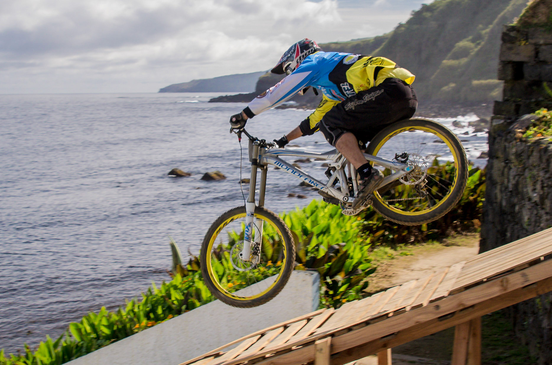 Downhill, Maia, DH, 2012, André Frias, ContraTempo.com