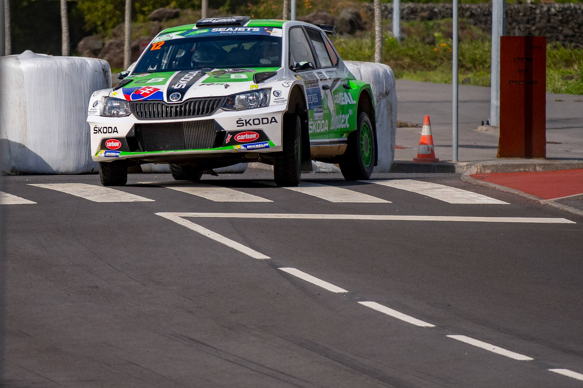 📷 André Frias (c) 😍 azoresrallye.contraTempo.com 🇵🇹 #FIAERC #Azoresrallye #Visitazores #GotTalentProveIt #Percy #ForTheBraves ✈️ https://www.azoresairlines.pt