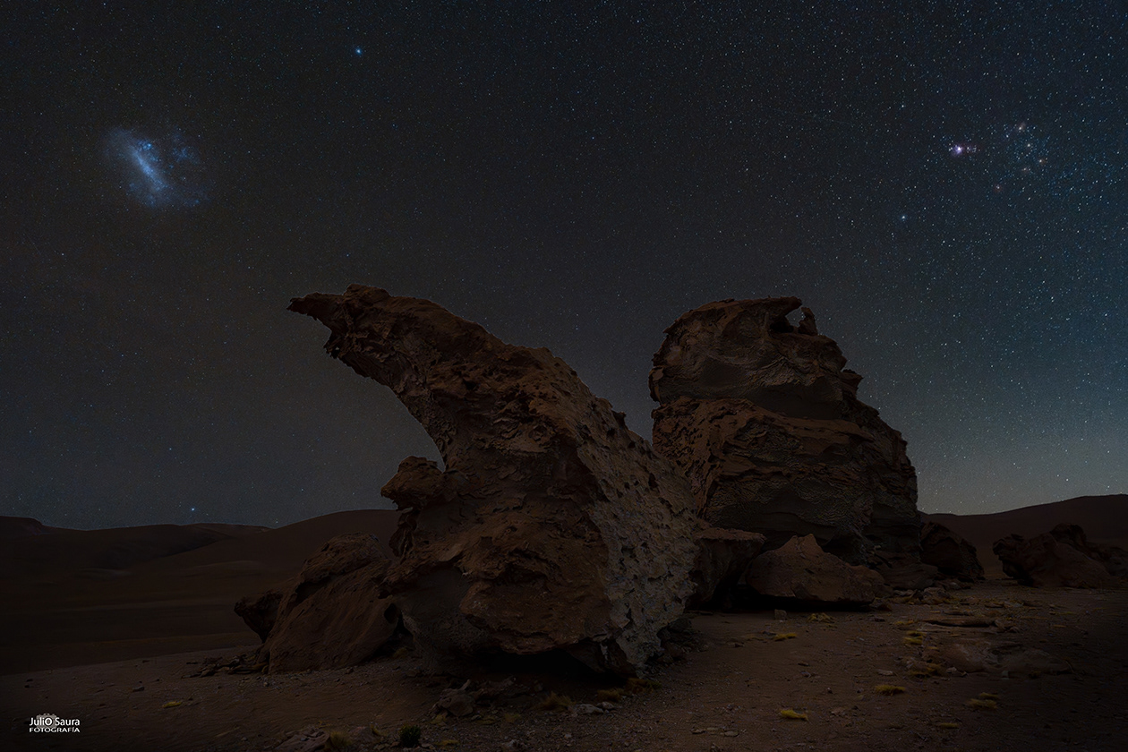 Monjes de La Pacana. Gran Nube de Magallanes y Orión
